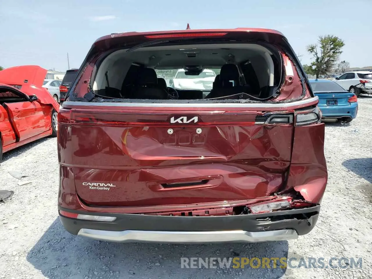 6 Photograph of a damaged car KNDNE5H38R6397048 KIA CARNIVAL S 2024