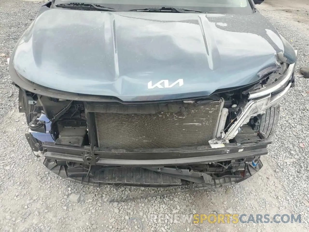 12 Photograph of a damaged car KNDNE5H3XR6306264 KIA CARNIVAL S 2024