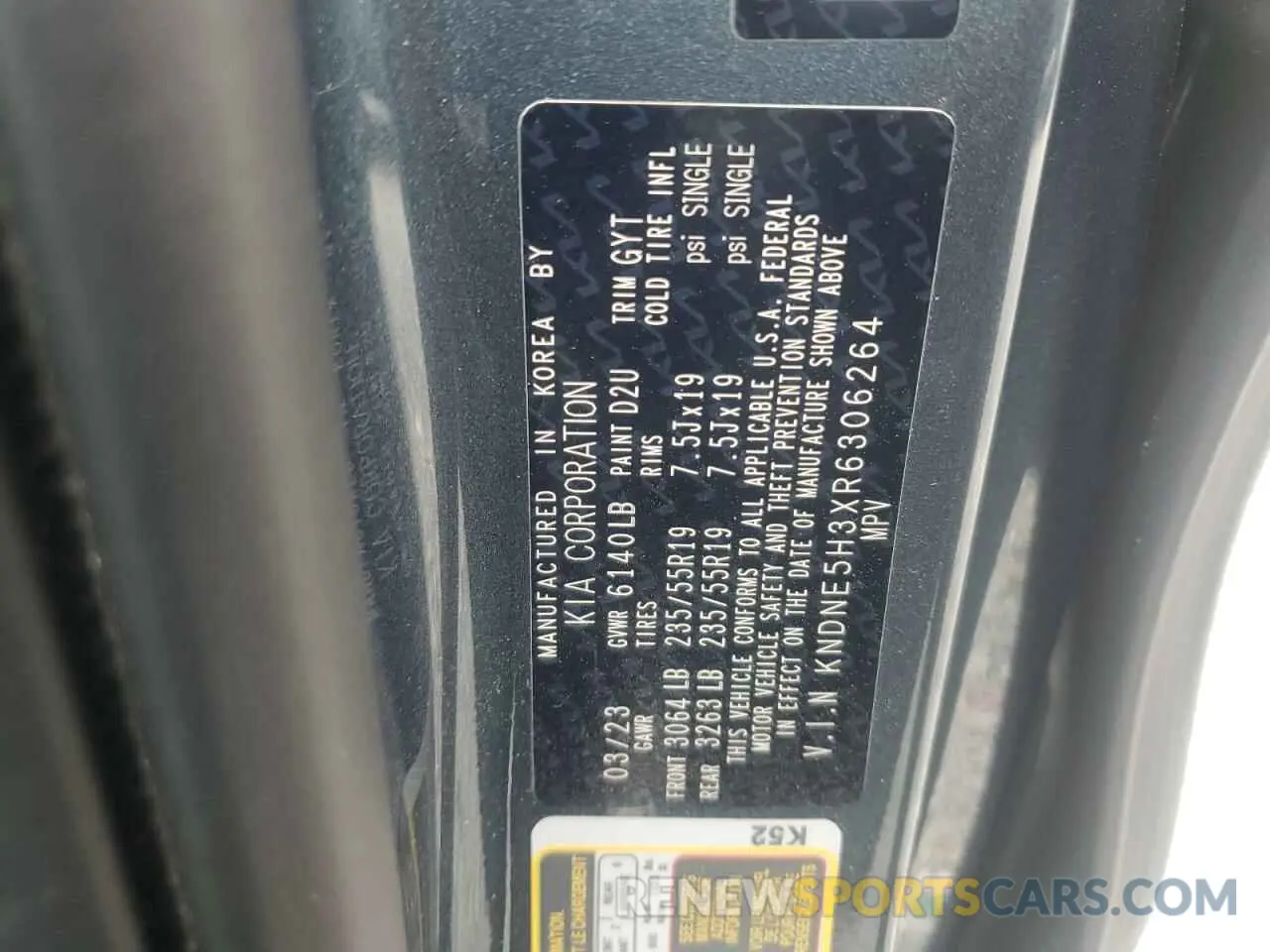 13 Photograph of a damaged car KNDNE5H3XR6306264 KIA CARNIVAL S 2024