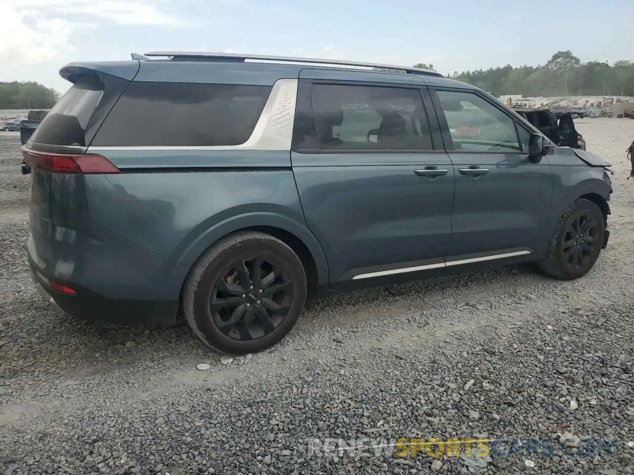 3 Photograph of a damaged car KNDNE5H3XR6306264 KIA CARNIVAL S 2024