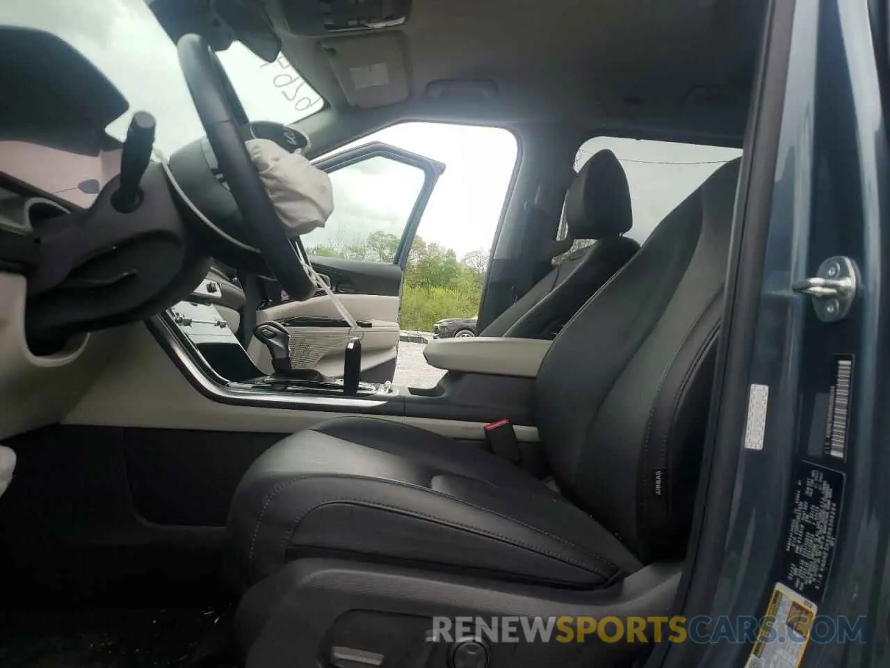 7 Photograph of a damaged car KNDNE5H3XR6306264 KIA CARNIVAL S 2024