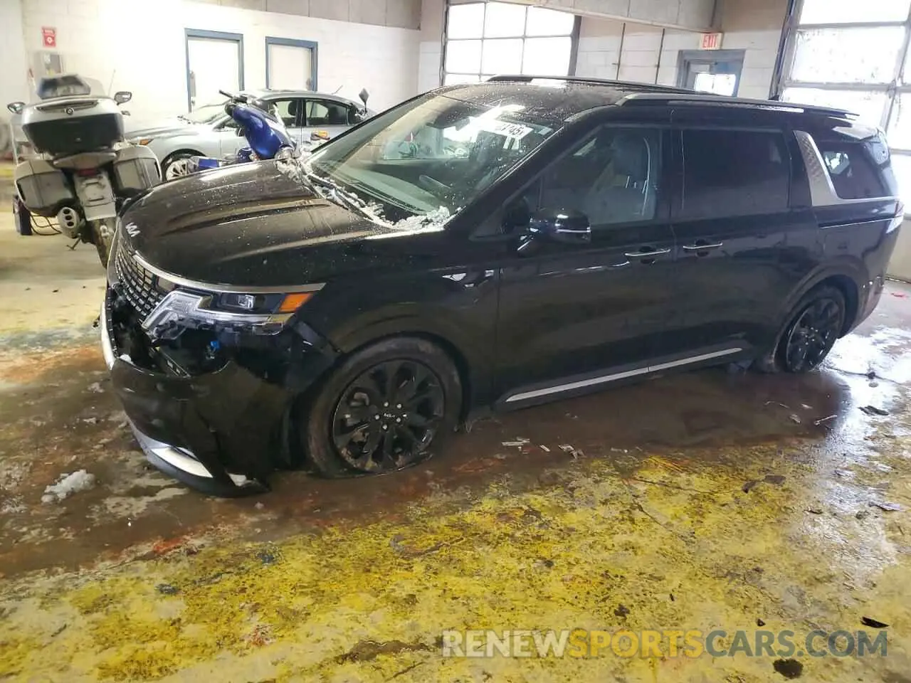 1 Photograph of a damaged car KNDNE5H3XR6347011 KIA CARNIVAL S 2024