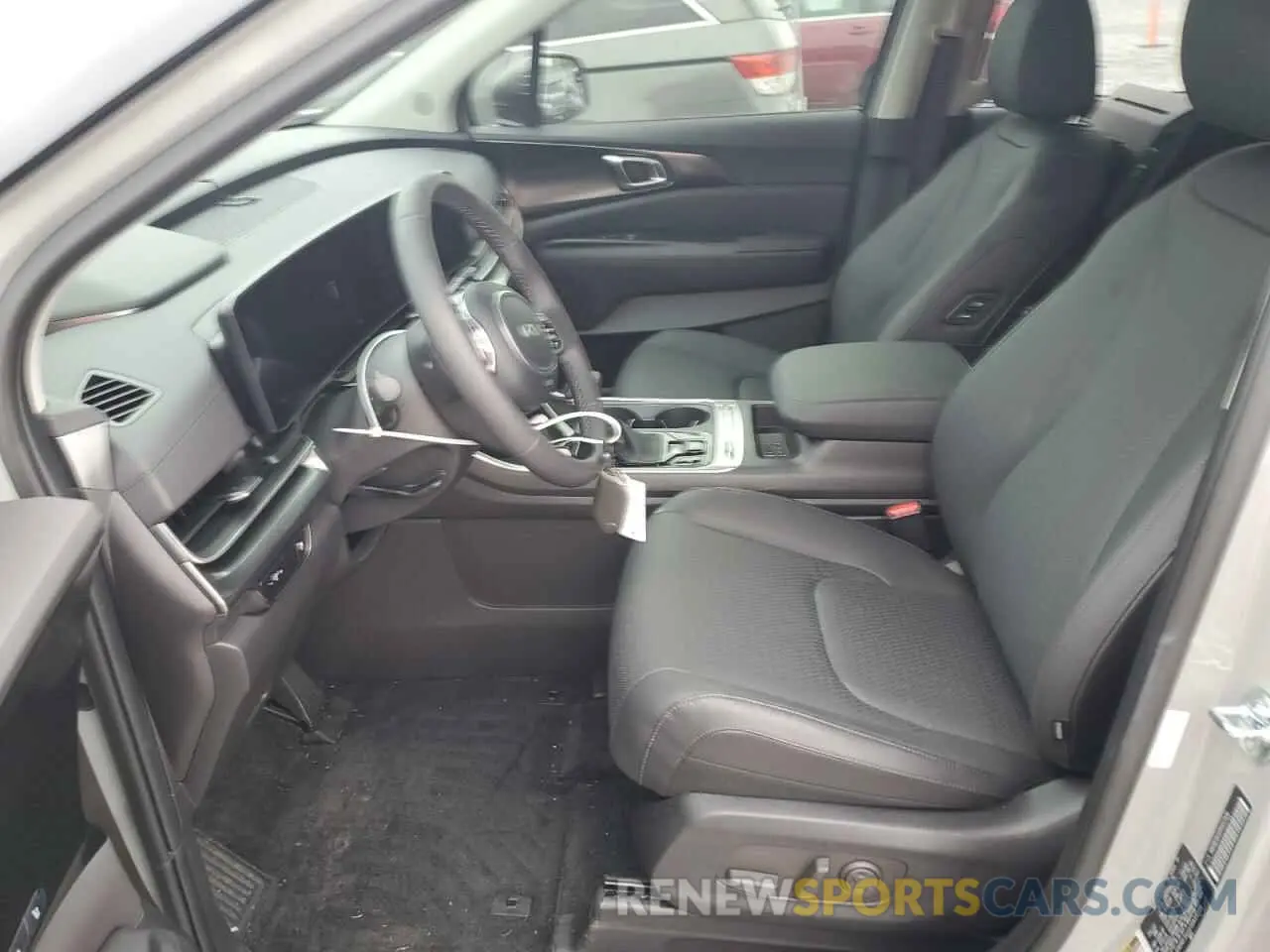 7 Photograph of a damaged car KNDNE5K33S6457526 KIA CARNIVAL S 2025