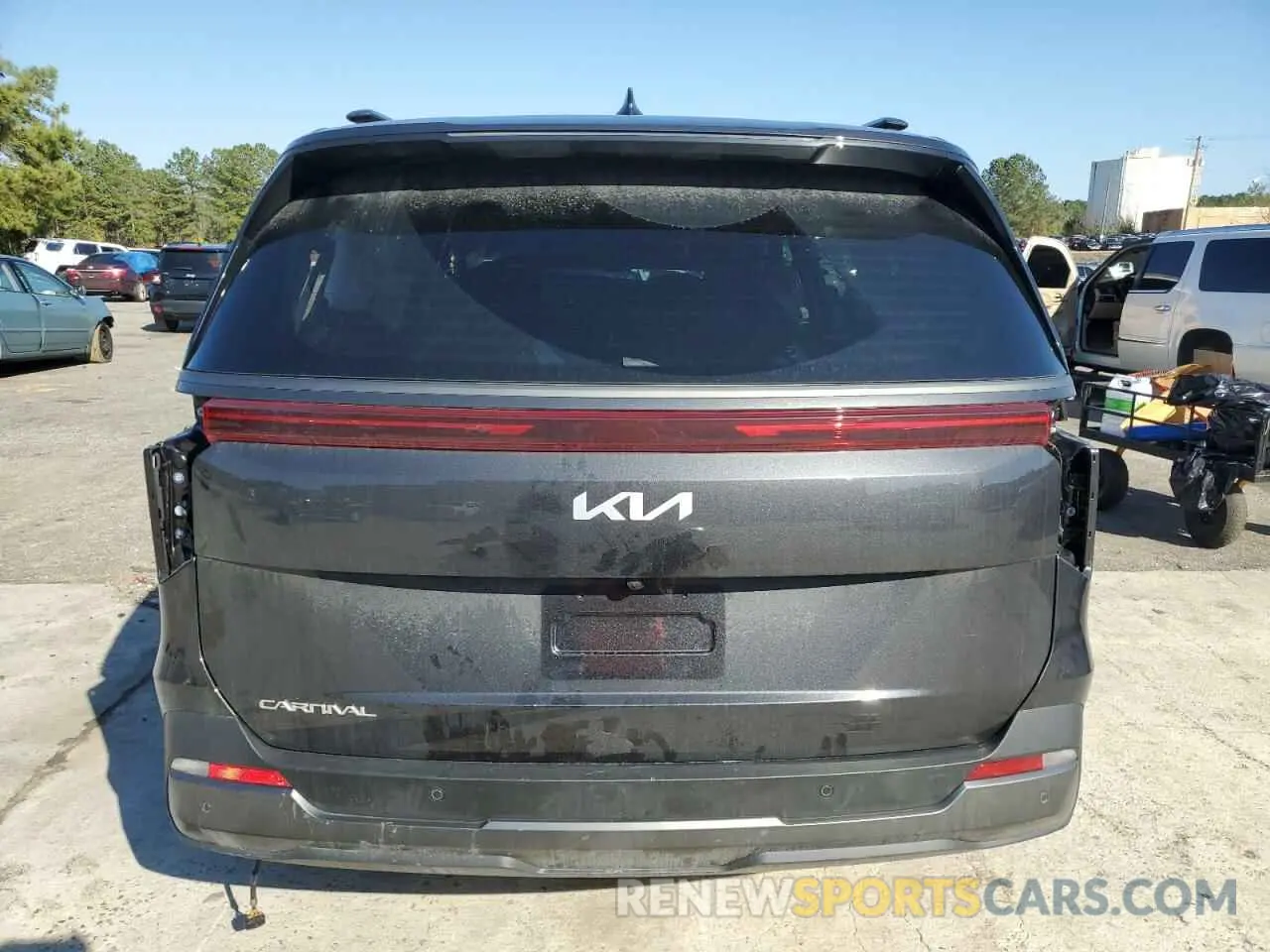 6 Photograph of a damaged car KNDNE5K38S6461393 KIA CARNIVAL S 2025
