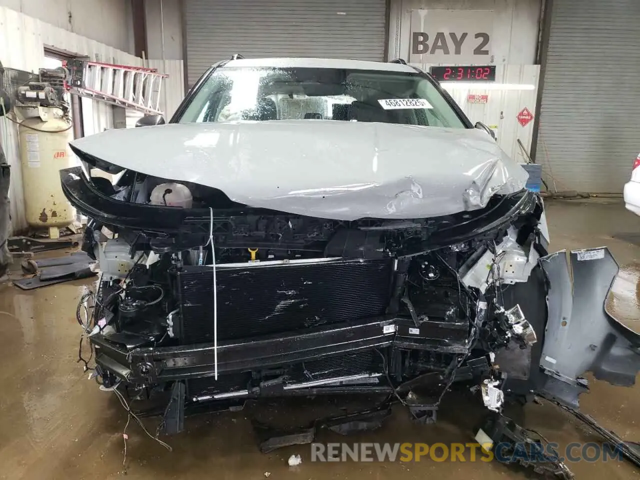 5 Photograph of a damaged car KNDNE5K39S6499859 KIA CARNIVAL S 2025