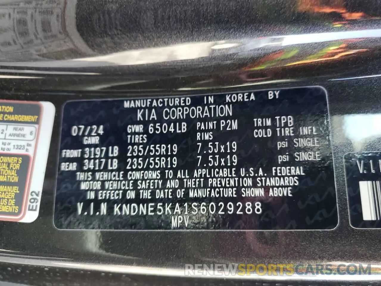 13 Photograph of a damaged car KNDNE5KA1S6029288 KIA CARNIVAL S 2025