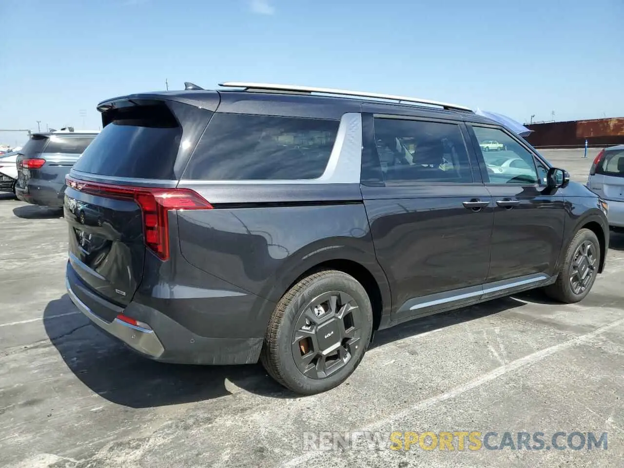 3 Photograph of a damaged car KNDNE5KA1S6029288 KIA CARNIVAL S 2025