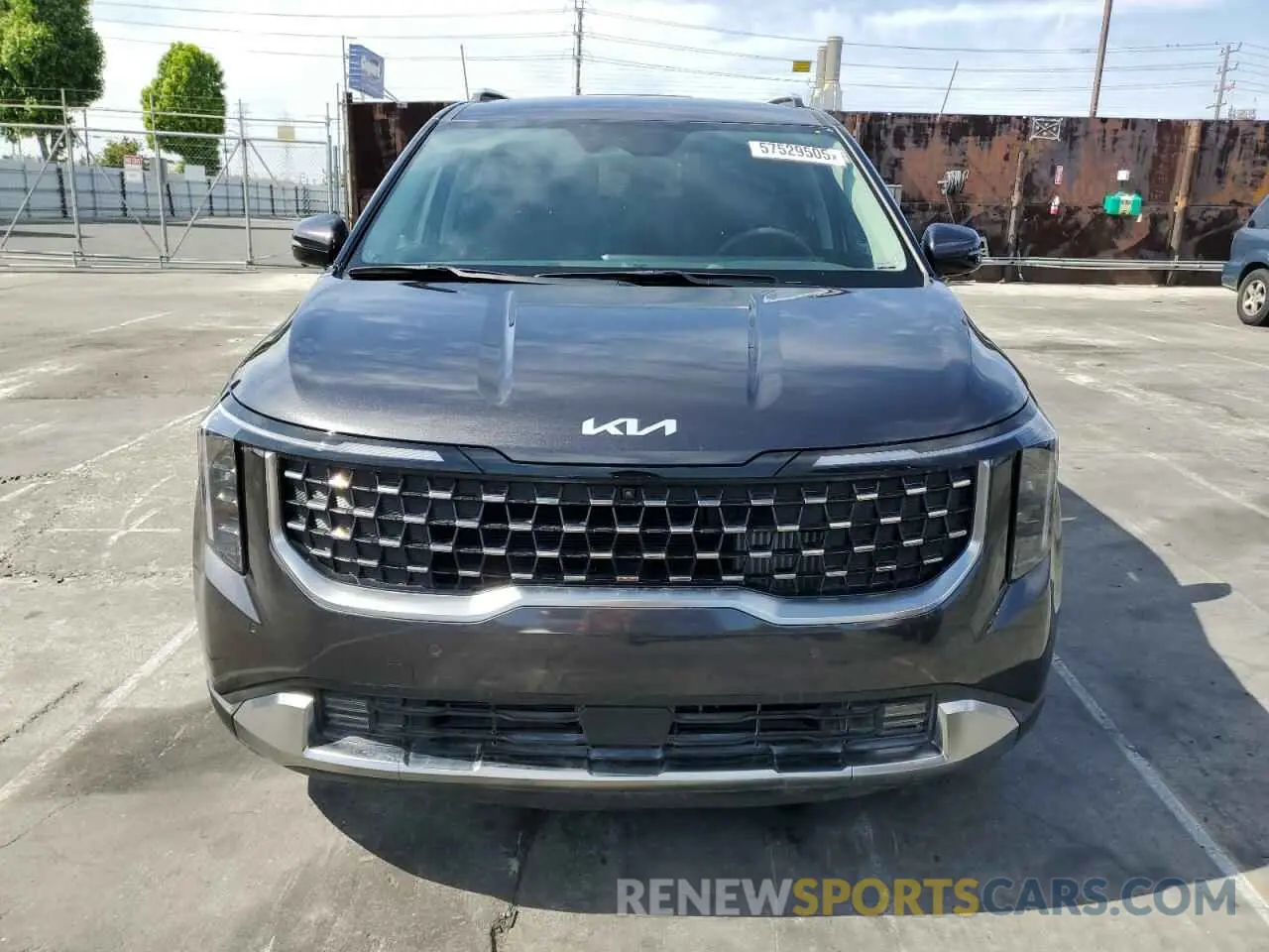 5 Photograph of a damaged car KNDNE5KA1S6029288 KIA CARNIVAL S 2025