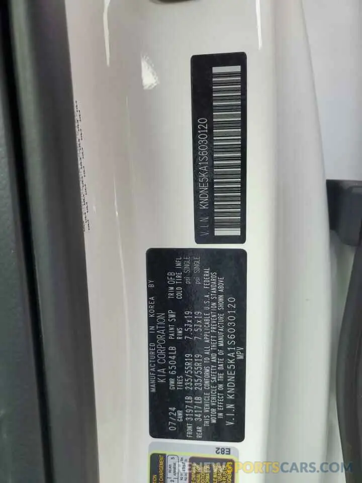 14 Photograph of a damaged car KNDNE5KA1S6030120 KIA CARNIVAL S 2025