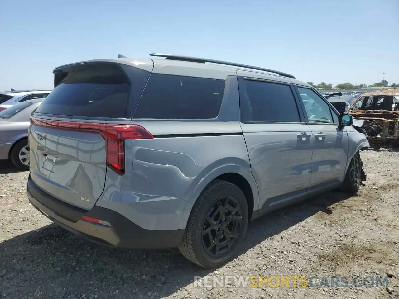 3 Photograph of a damaged car KNDNE5KA2S6032782 KIA CARNIVAL S 2025
