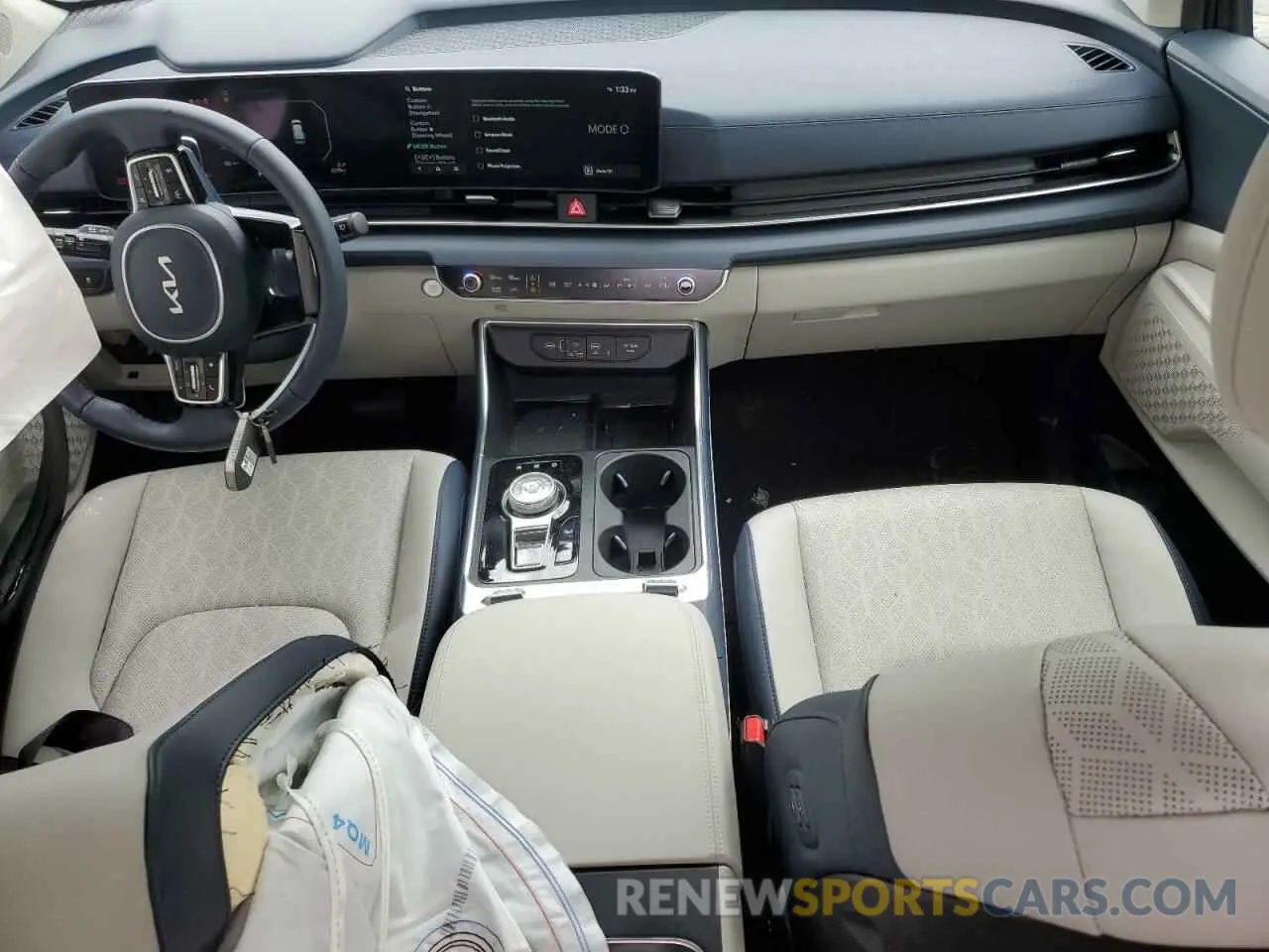 8 Photograph of a damaged car KNDNE5KA2S6060422 KIA CARNIVAL S 2025