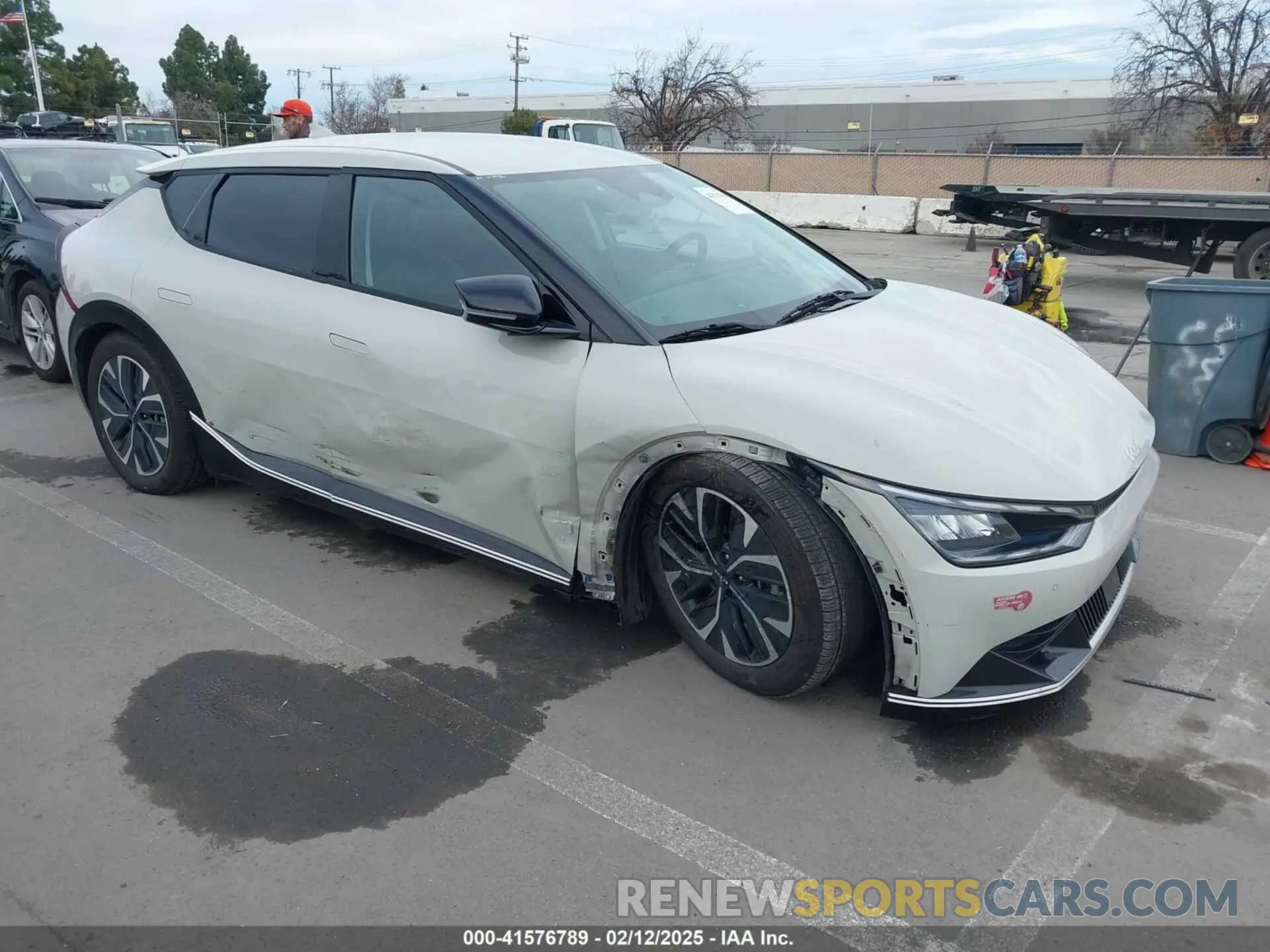1 Photograph of a damaged car KNDC34LA9N5043553 KIA EV6 2022