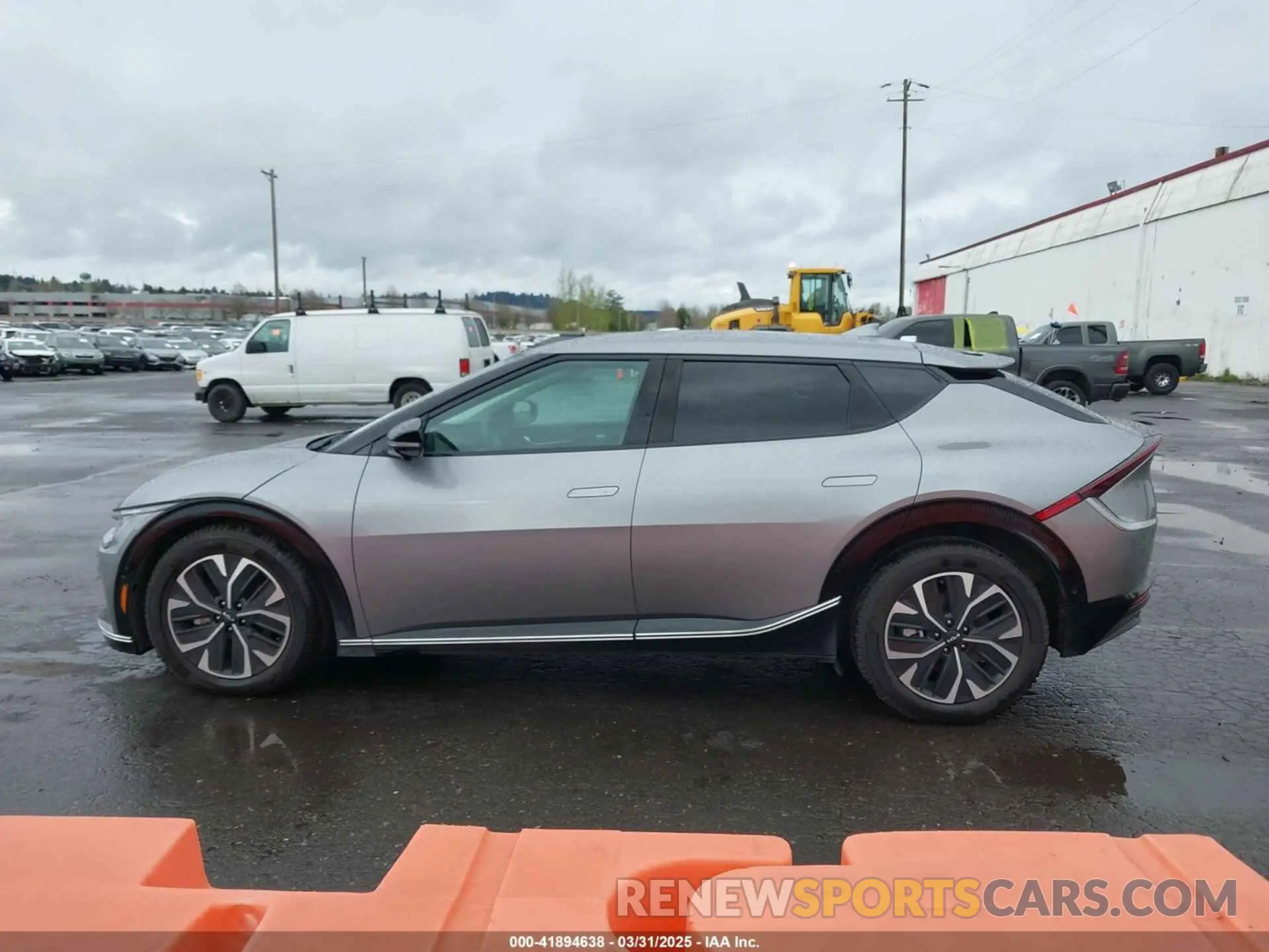14 Photograph of a damaged car KNDC3DLC3N5088831 KIA EV6 2022