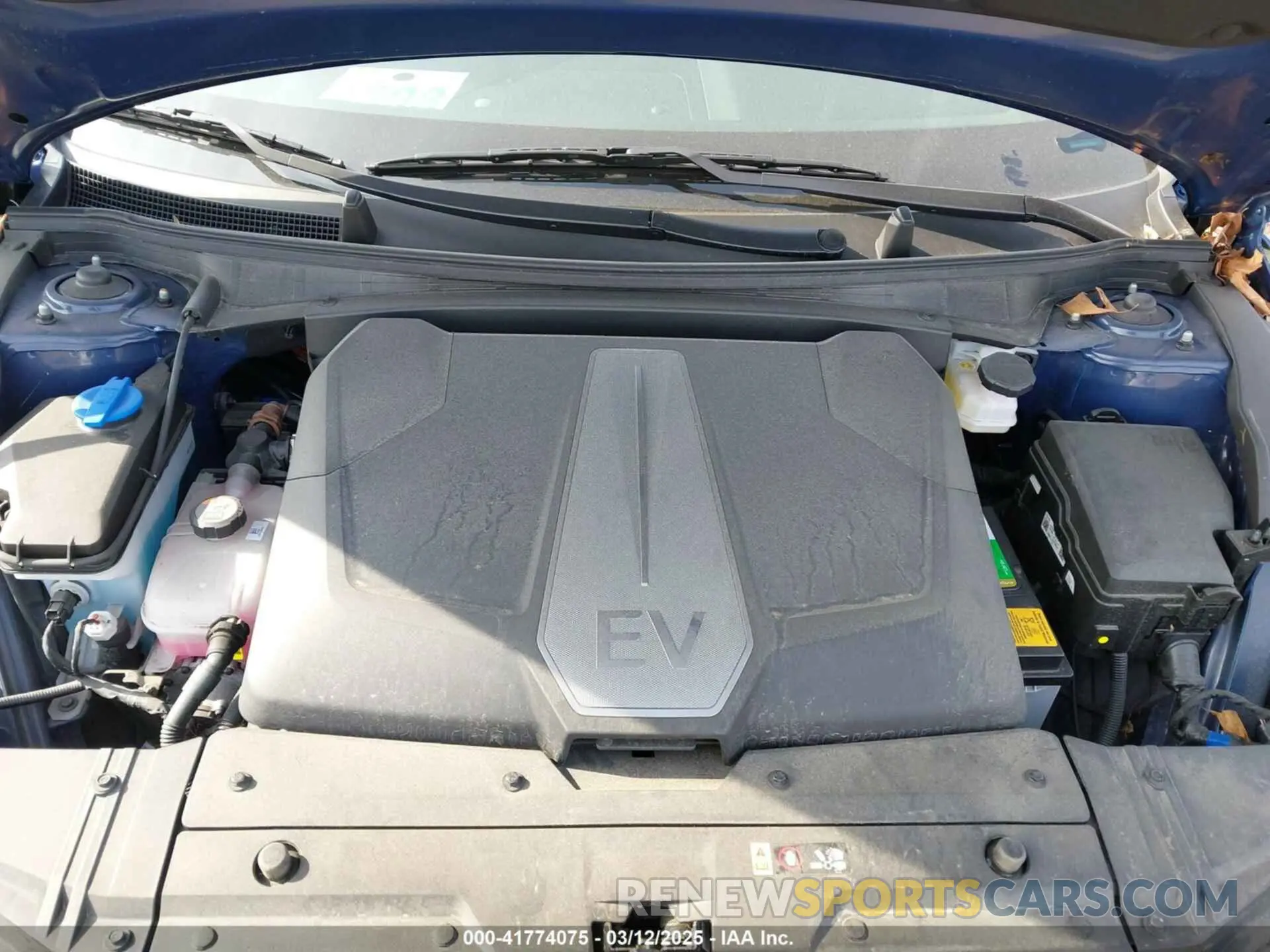 10 Photograph of a damaged car KNDC3DLCXN5068642 KIA EV6 2022