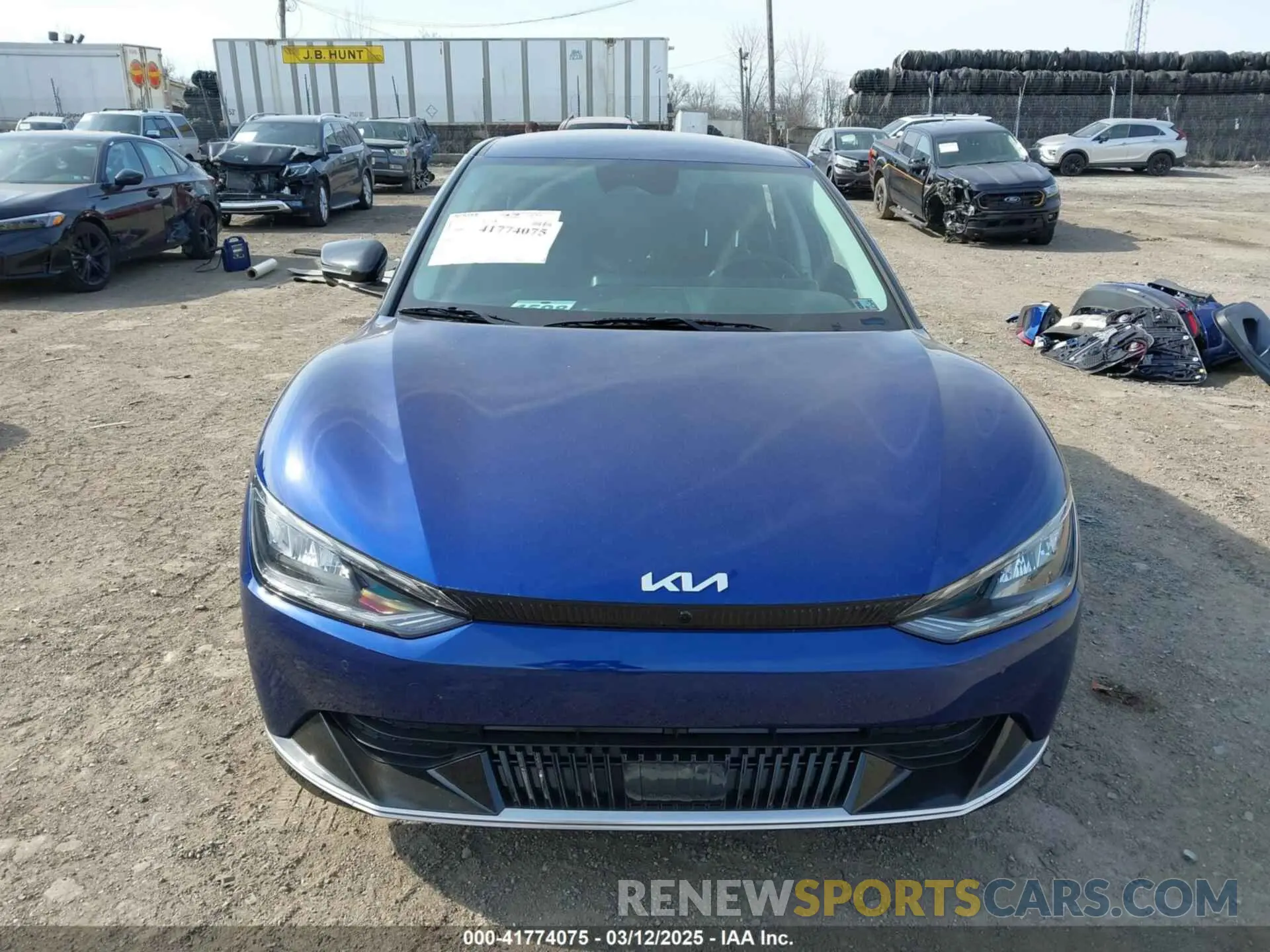 13 Photograph of a damaged car KNDC3DLCXN5068642 KIA EV6 2022