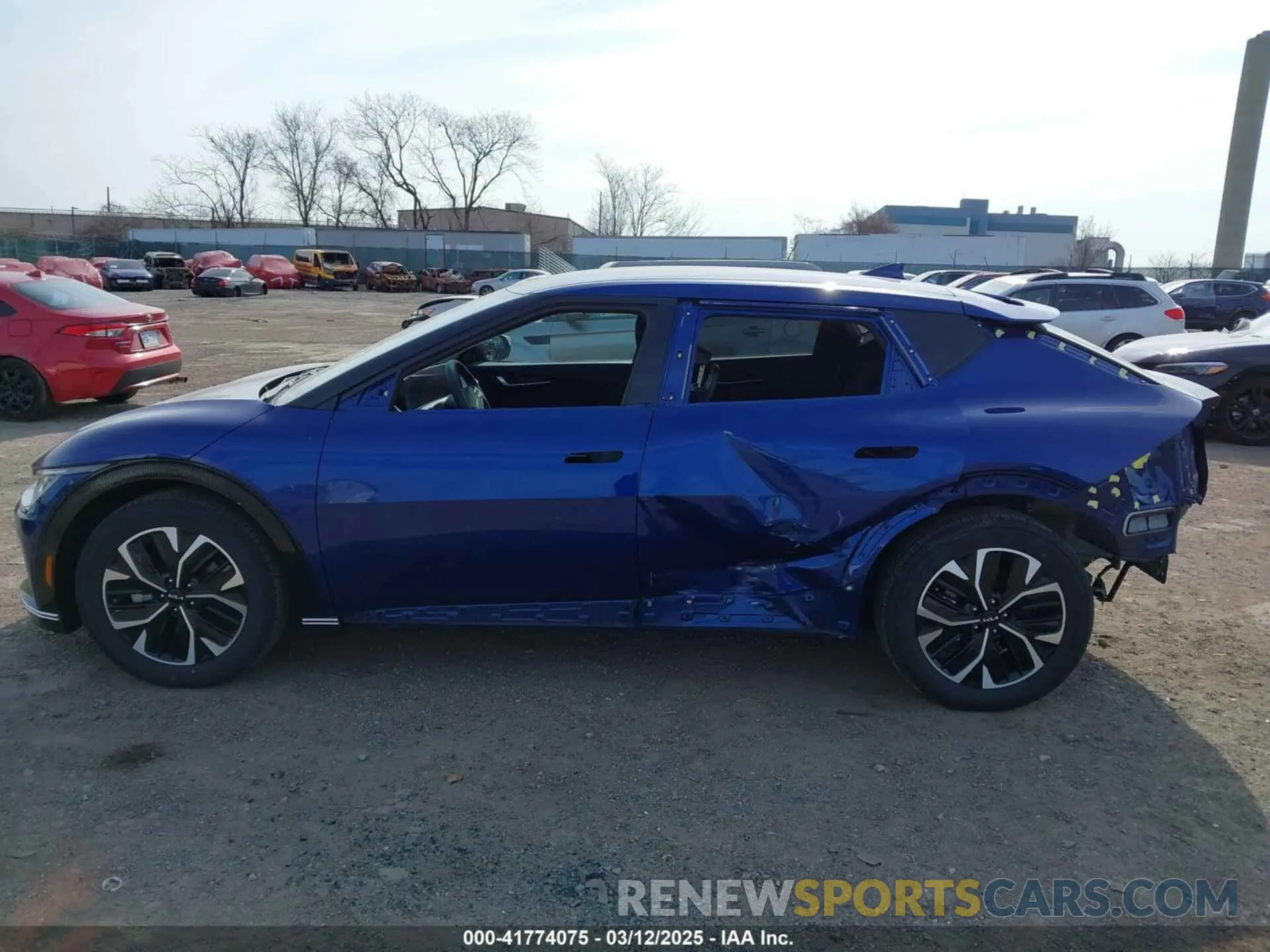 15 Photograph of a damaged car KNDC3DLCXN5068642 KIA EV6 2022