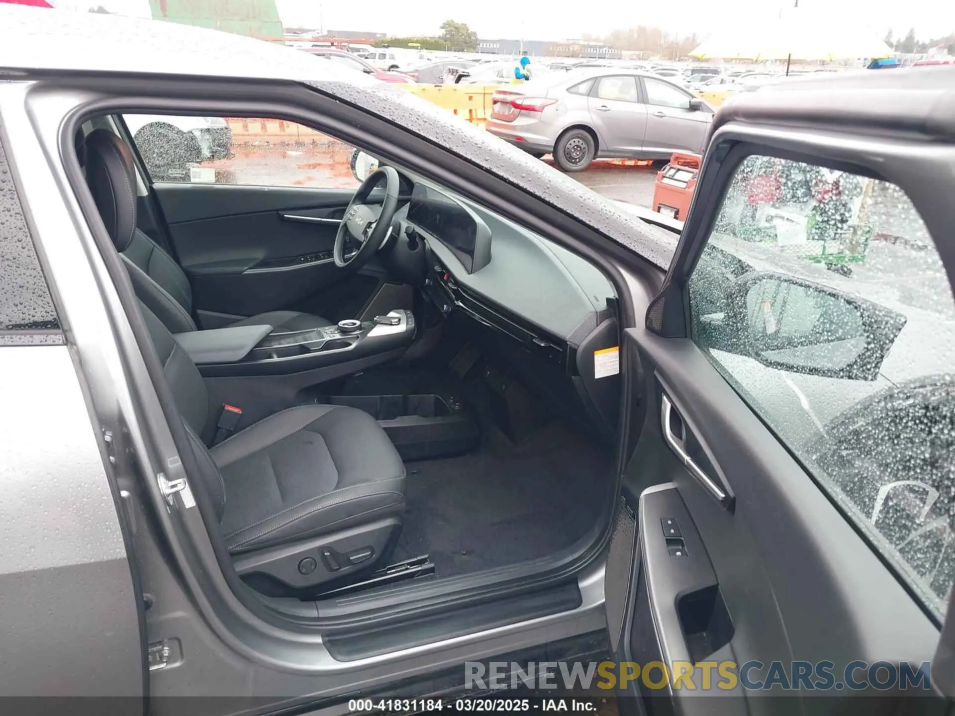 5 Photograph of a damaged car KNDC34LA5P5604138 KIA EV6 2023