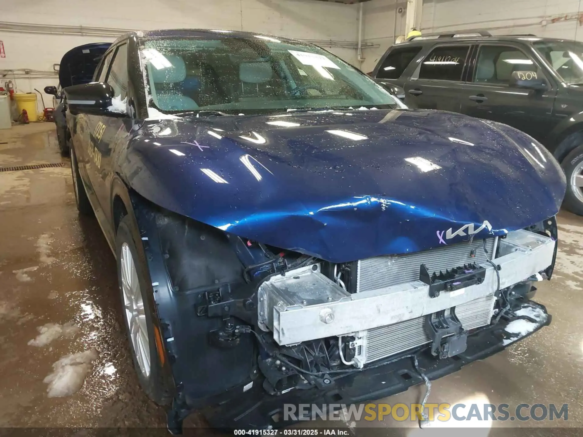 6 Photograph of a damaged car KNDC3DLC0P5138765 KIA EV6 2023