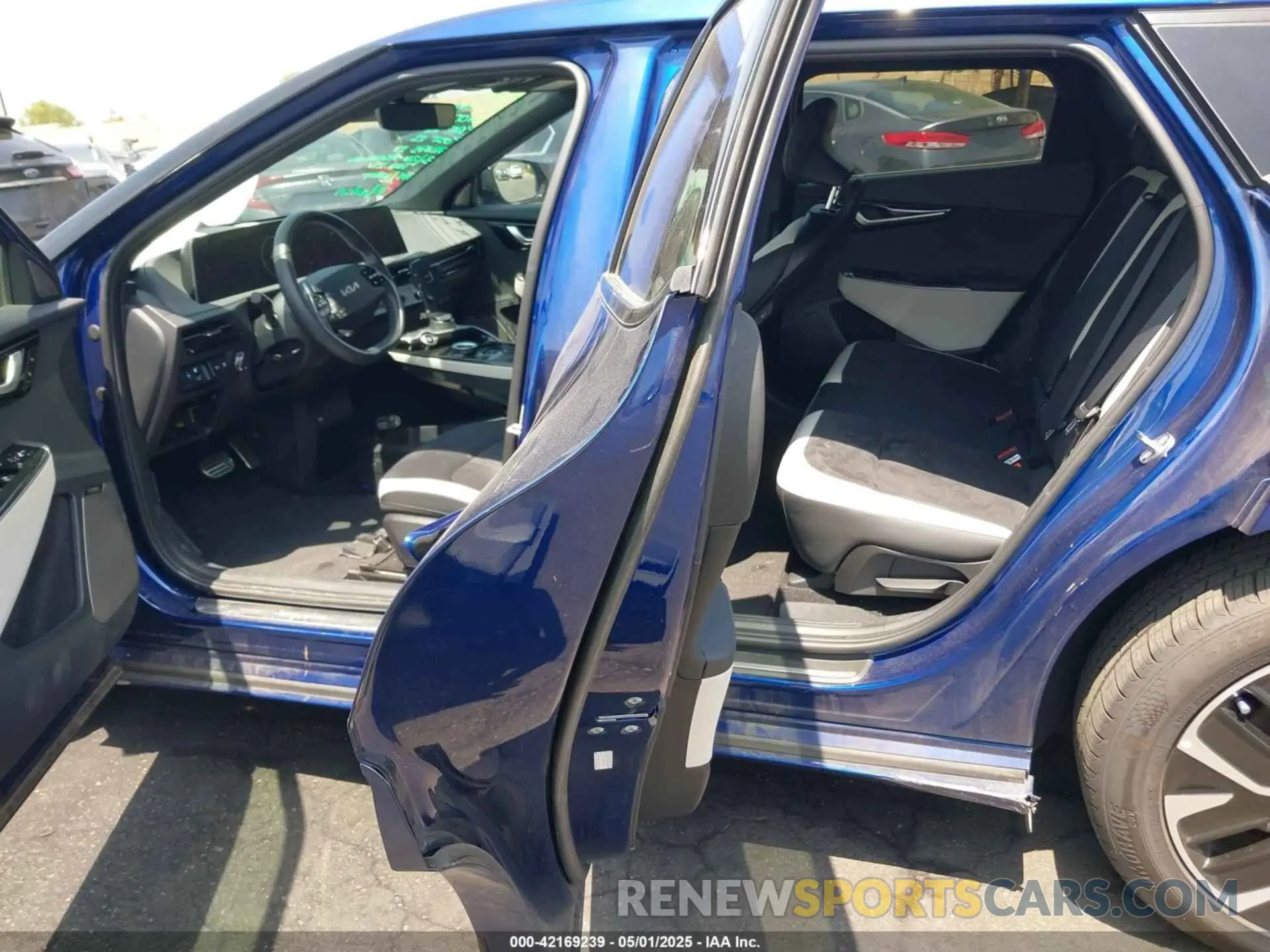 8 Photograph of a damaged car KNDC44LA7P5137172 KIA EV6 2023