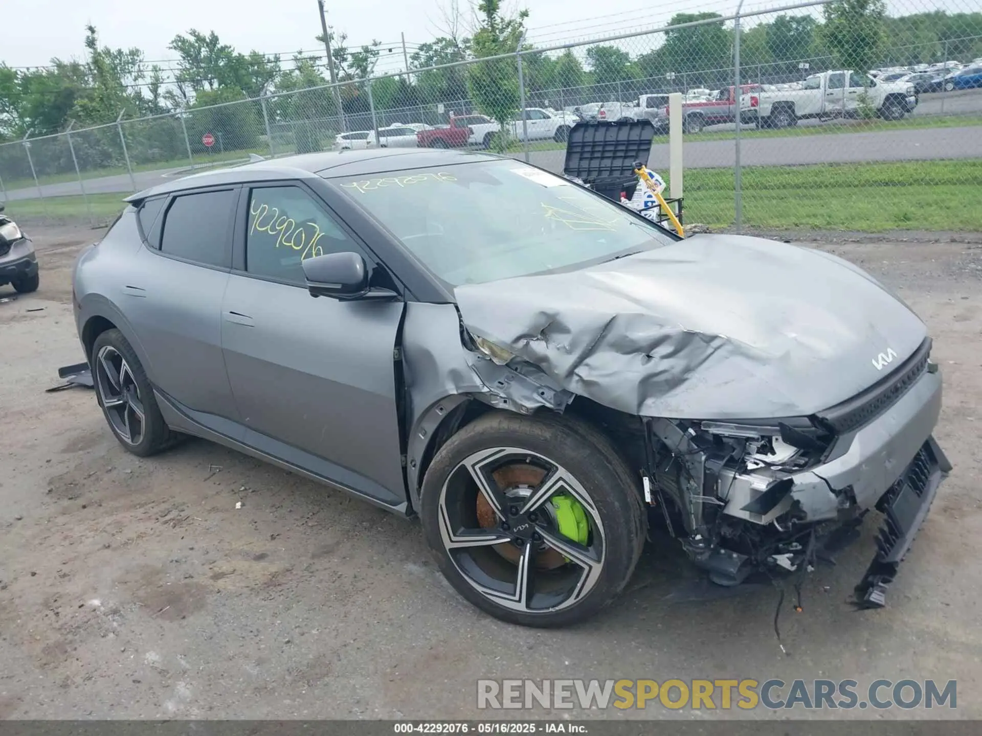 1 Photograph of a damaged car KNDC5DLE6P5106981 KIA EV6 2023