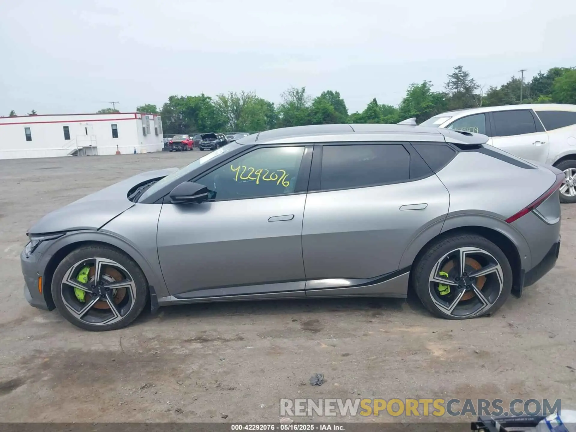 14 Photograph of a damaged car KNDC5DLE6P5106981 KIA EV6 2023