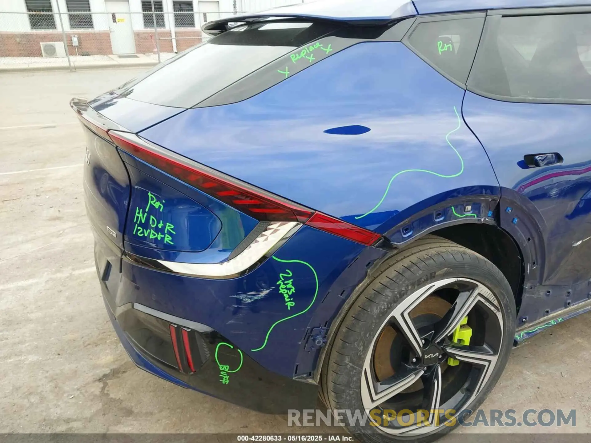 20 Photograph of a damaged car KNDC5DLEXP5106028 KIA EV6 2023