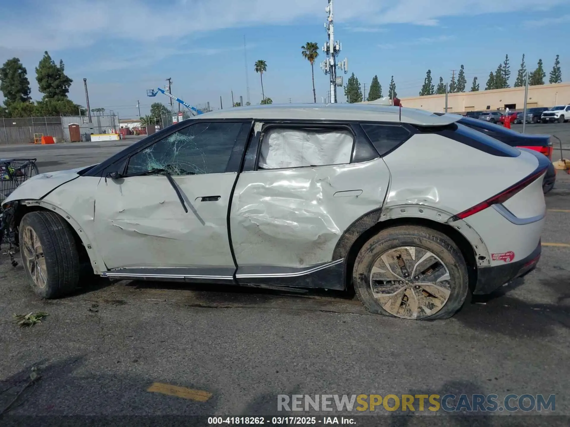 14 Photograph of a damaged car KNDC34LA1R5214852 KIA EV6 2024