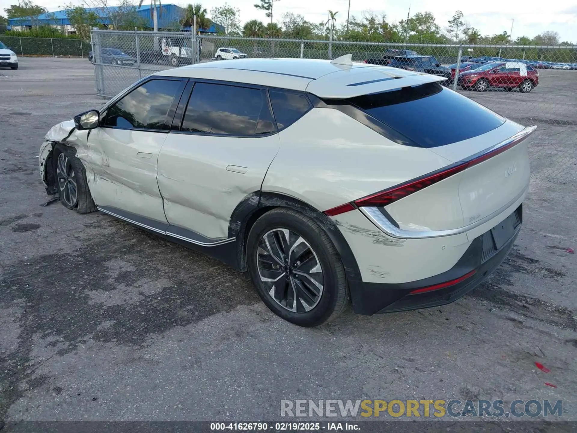 3 Photograph of a damaged car KNDC34LA8R5218266 KIA EV6 2024