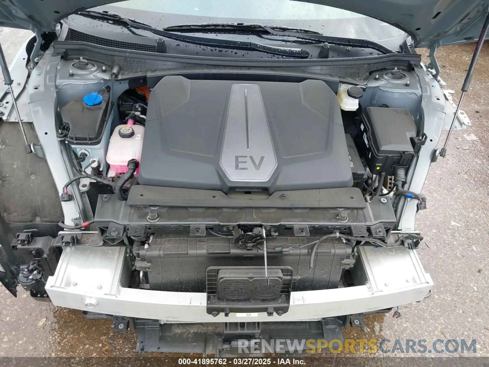 10 Photograph of a damaged car KNDC34LA9R5217482 KIA EV6 2024