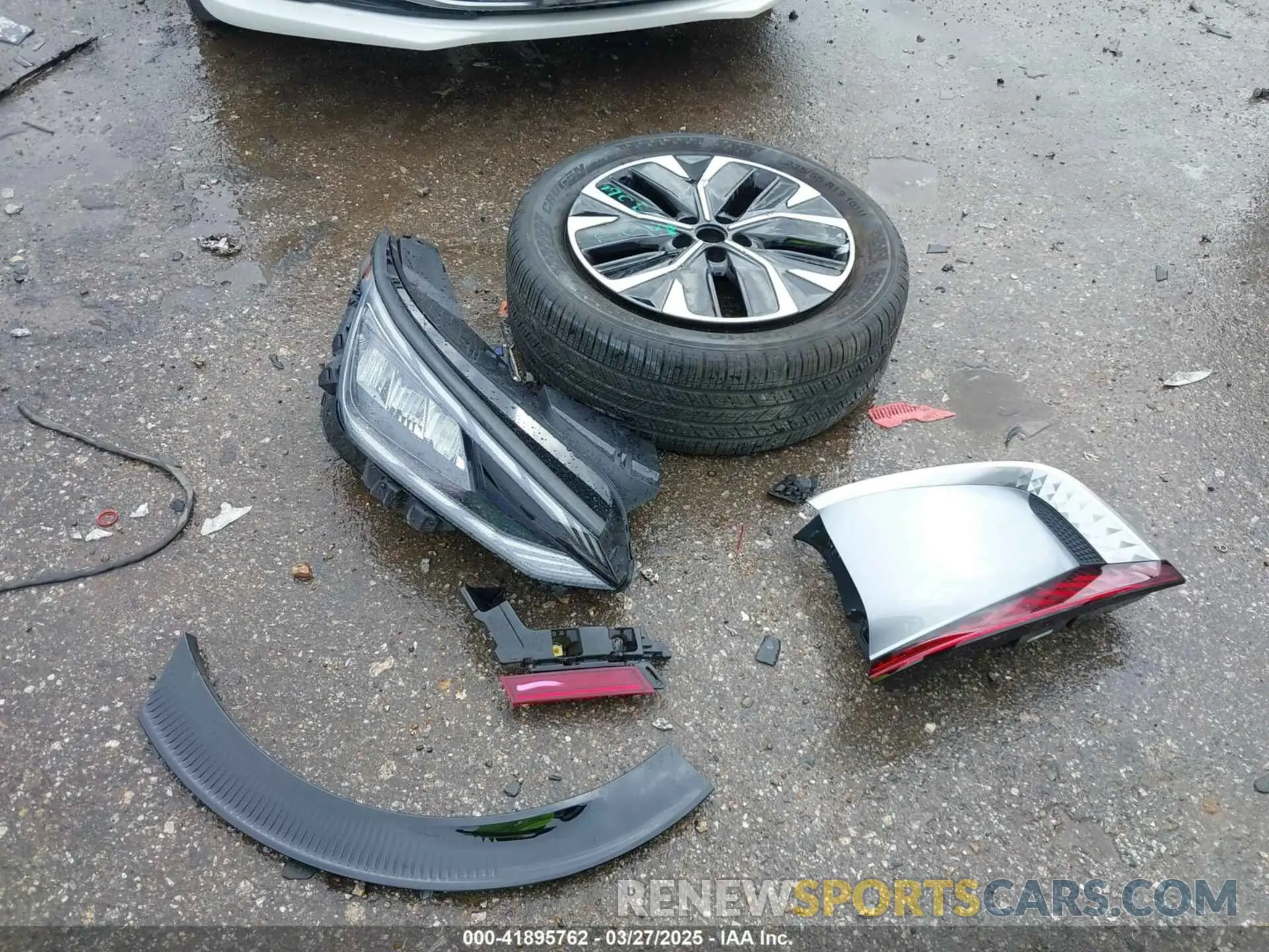 11 Photograph of a damaged car KNDC34LA9R5217482 KIA EV6 2024