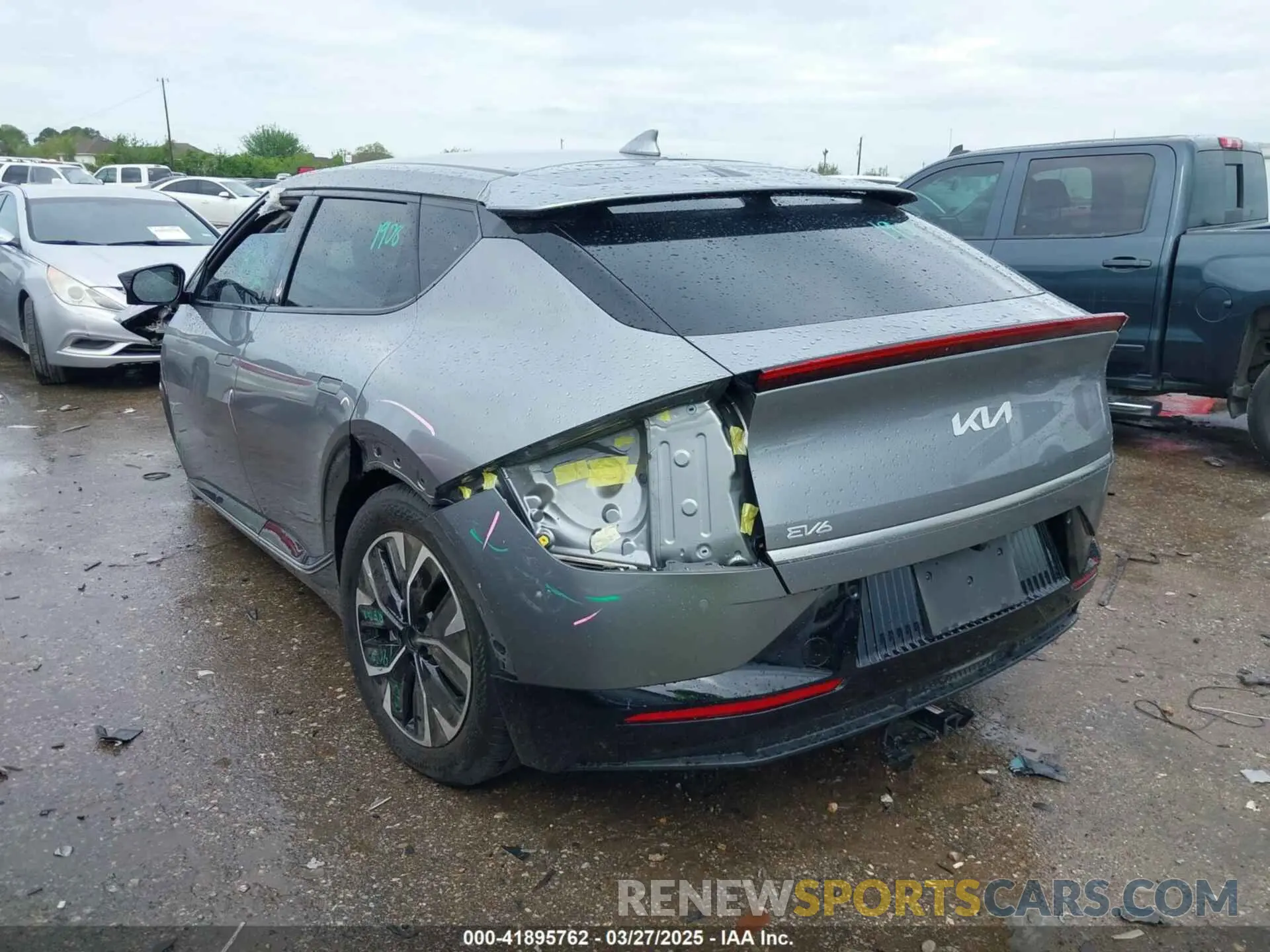 3 Photograph of a damaged car KNDC34LA9R5217482 KIA EV6 2024