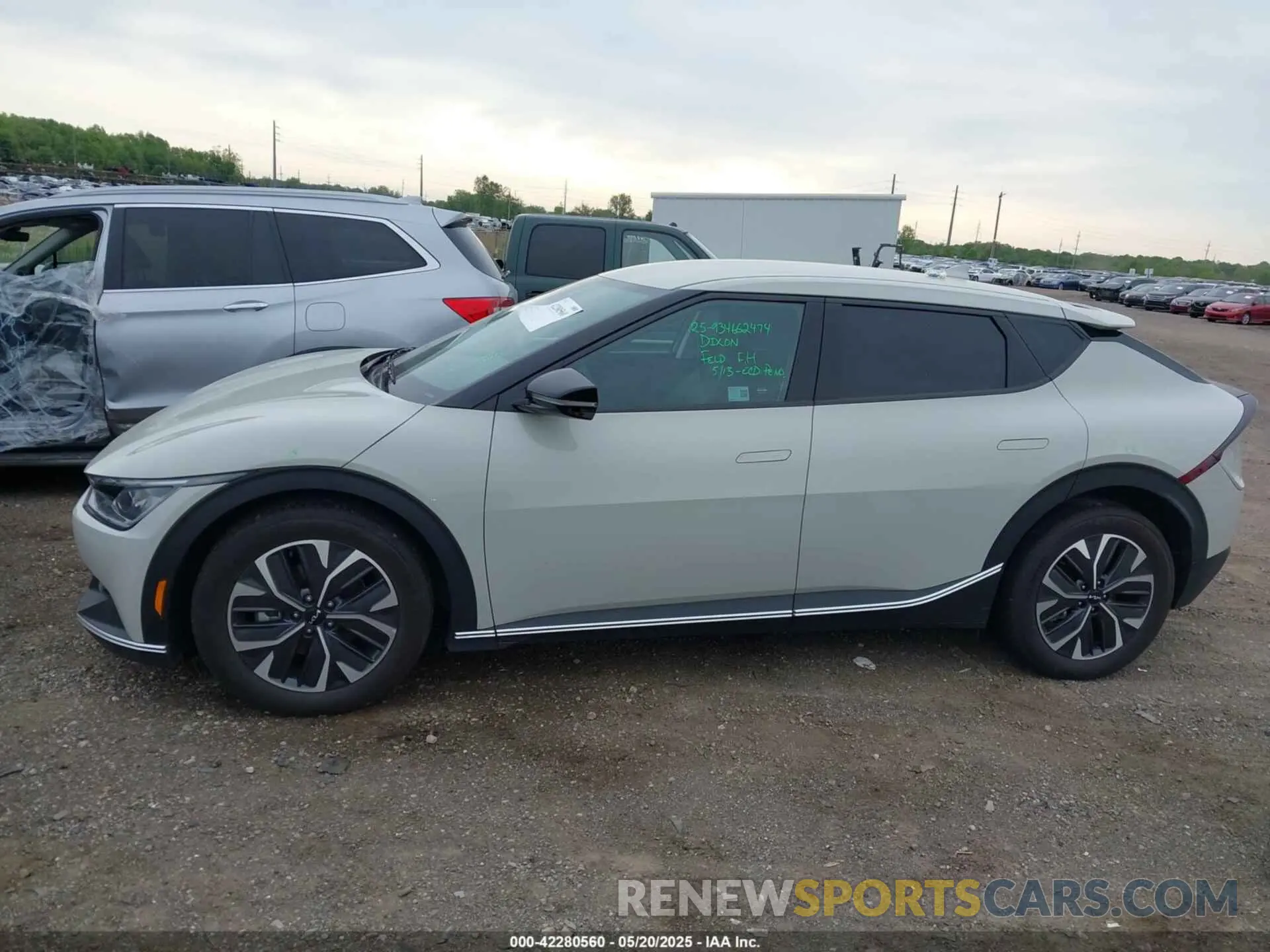 14 Photograph of a damaged car KNDC34LA9R5616778 KIA EV6 2024