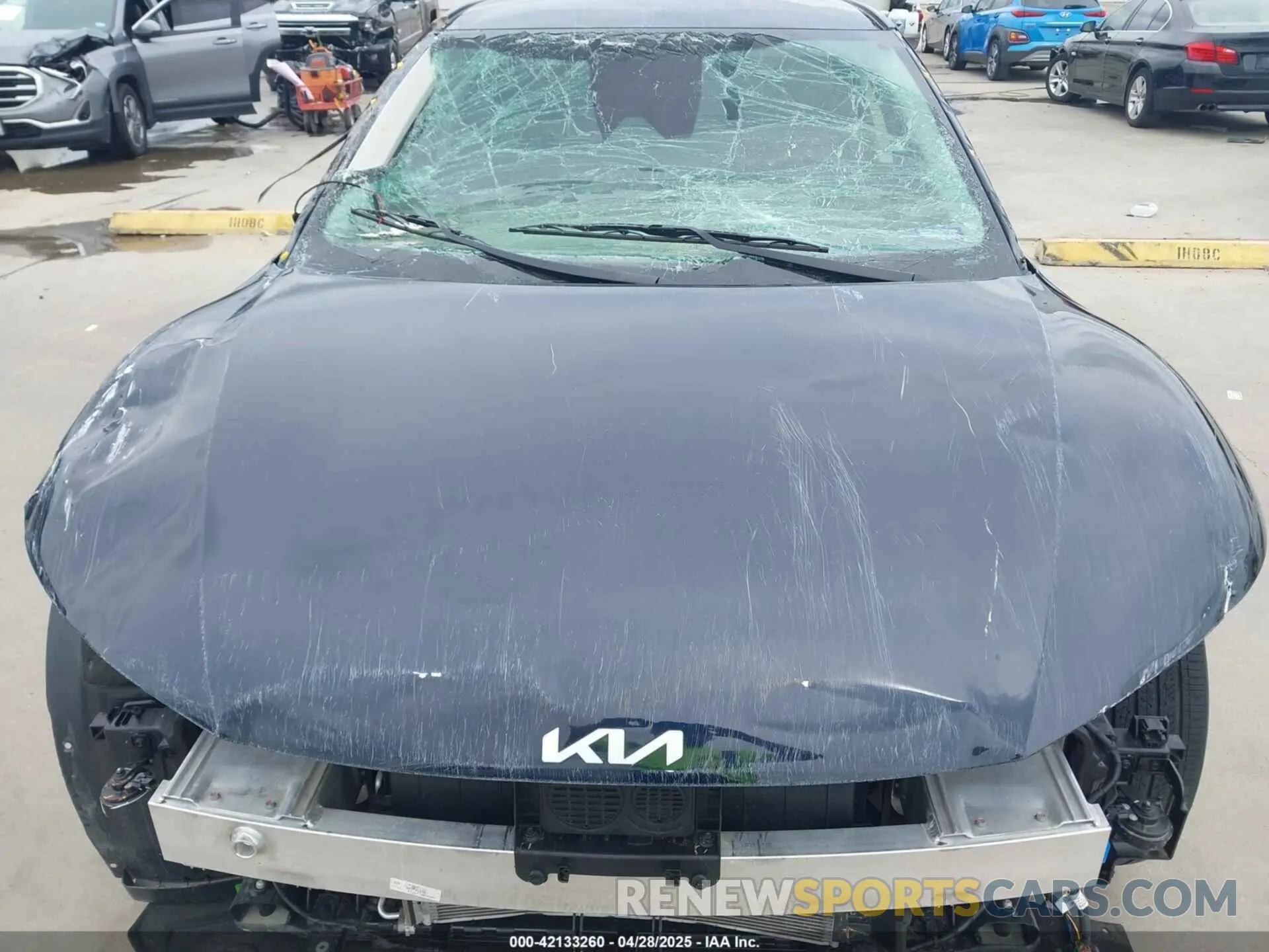 10 Photograph of a damaged car KNDC34LB7R5616772 KIA EV6 2024