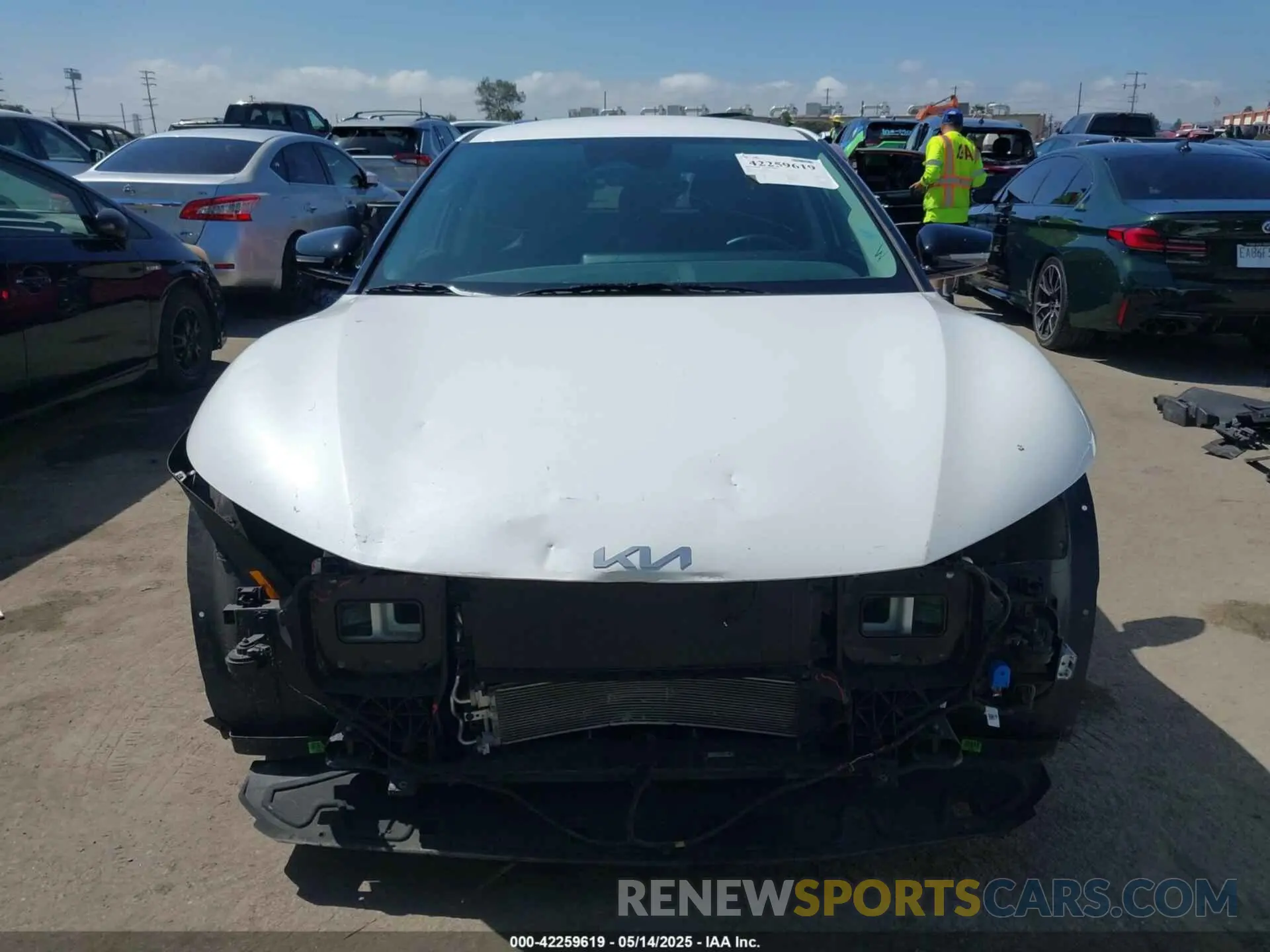 13 Photograph of a damaged car KNDC34LB8R5616814 KIA EV6 2024