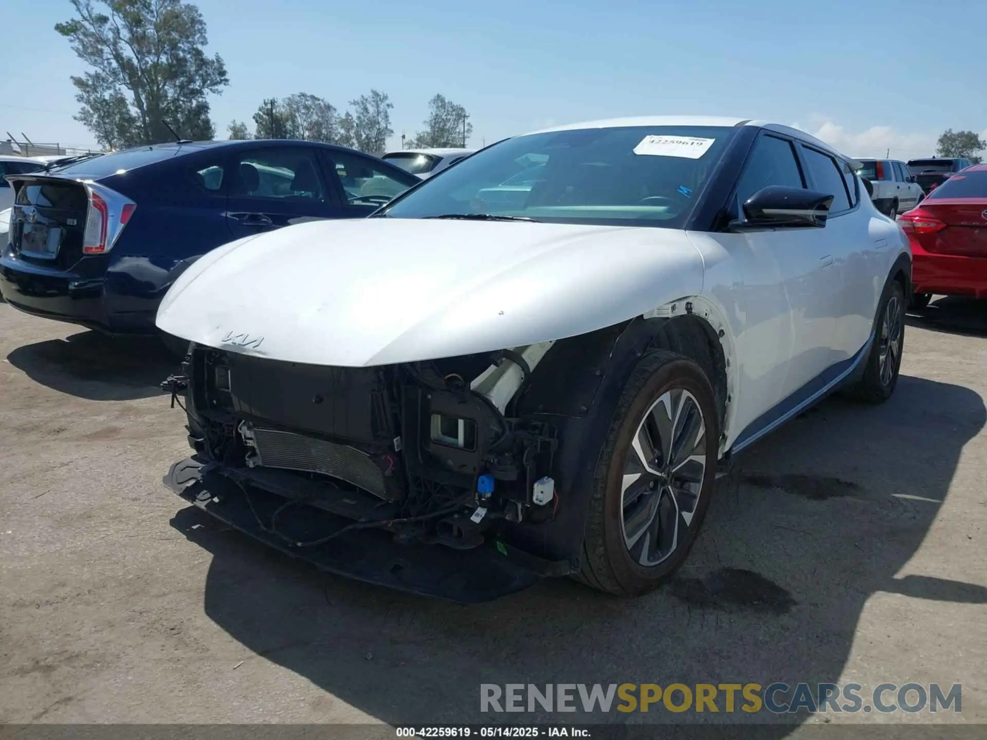 2 Photograph of a damaged car KNDC34LB8R5616814 KIA EV6 2024