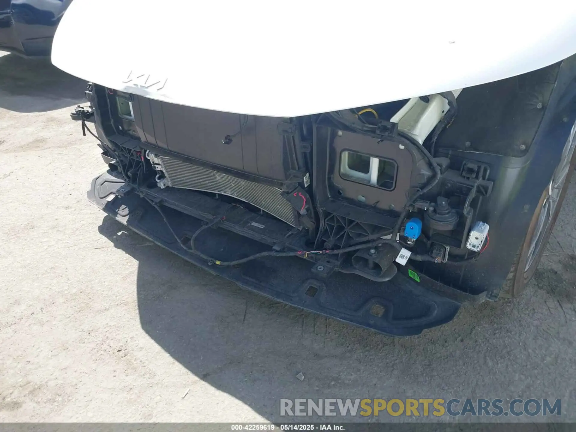6 Photograph of a damaged car KNDC34LB8R5616814 KIA EV6 2024
