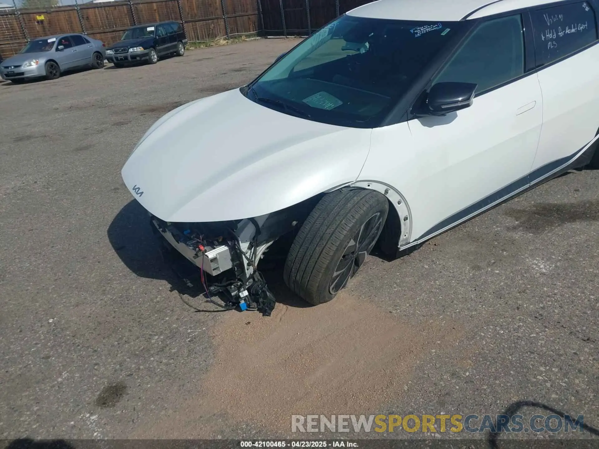 6 Photograph of a damaged car KNDC3DLC5R5192176 KIA EV6 2024