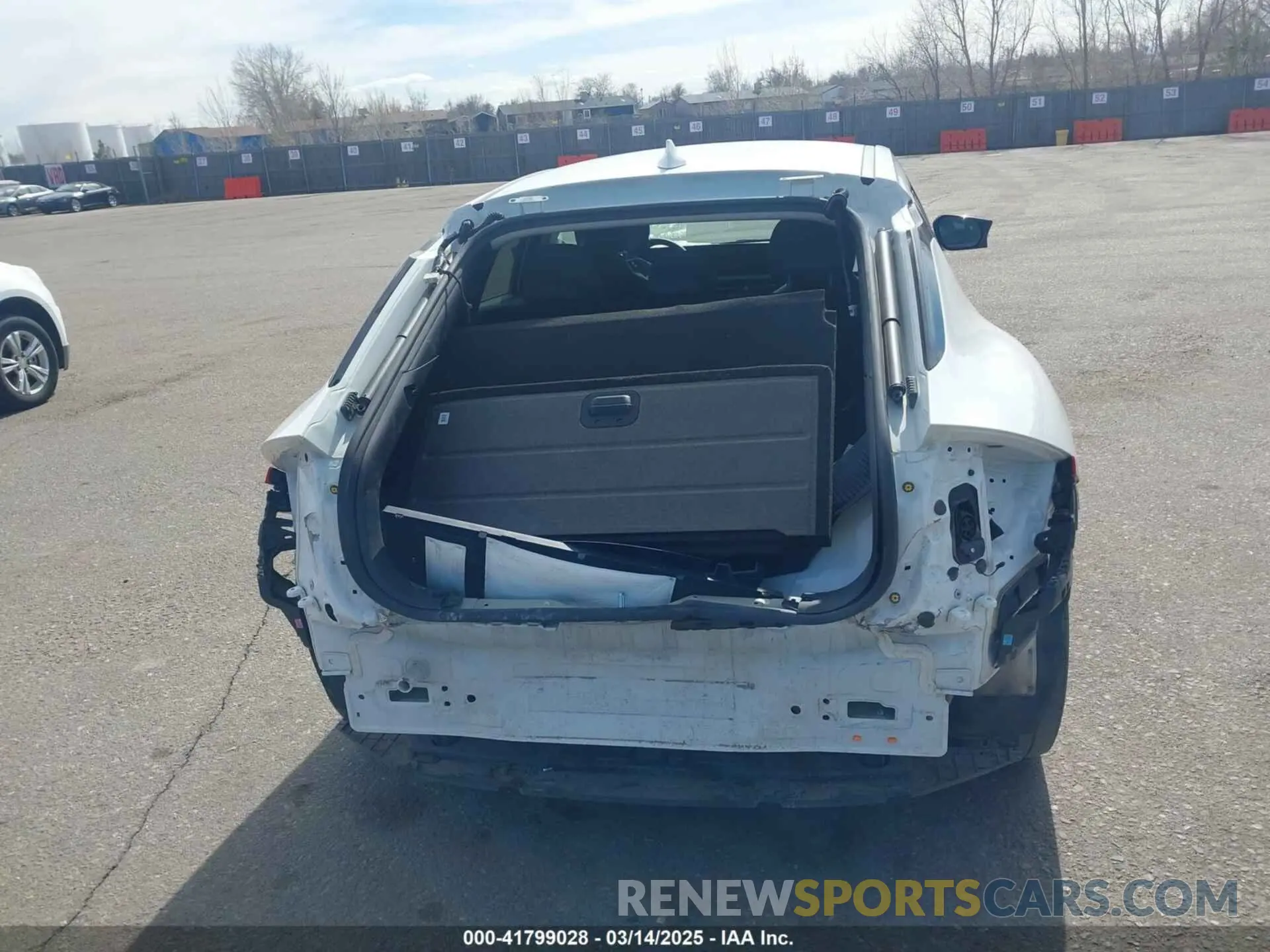 16 Photograph of a damaged car KNDC3DLC7R5192177 KIA EV6 2024