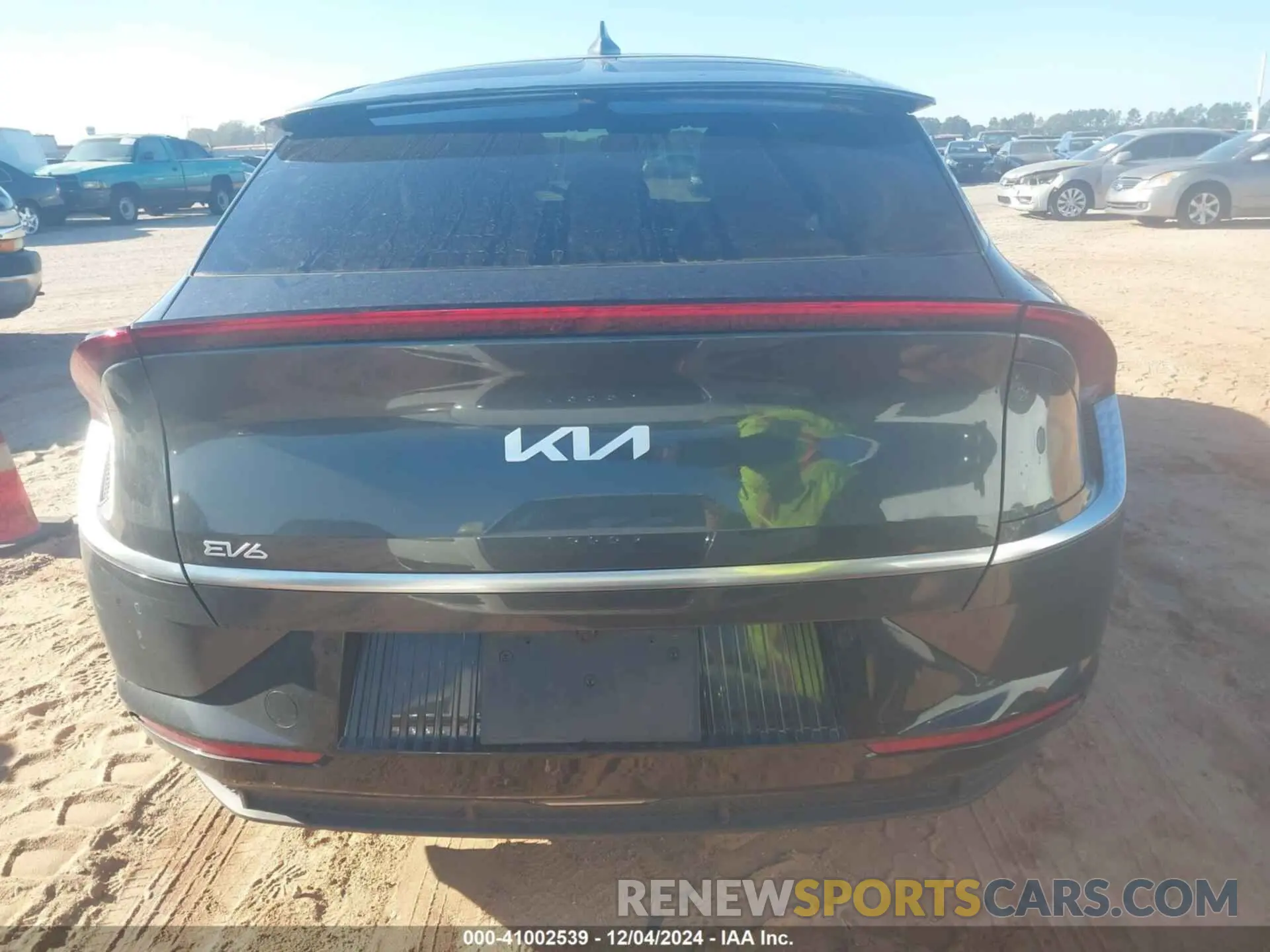 16 Photograph of a damaged car KNDC3DLC9R5159987 KIA EV6 2024