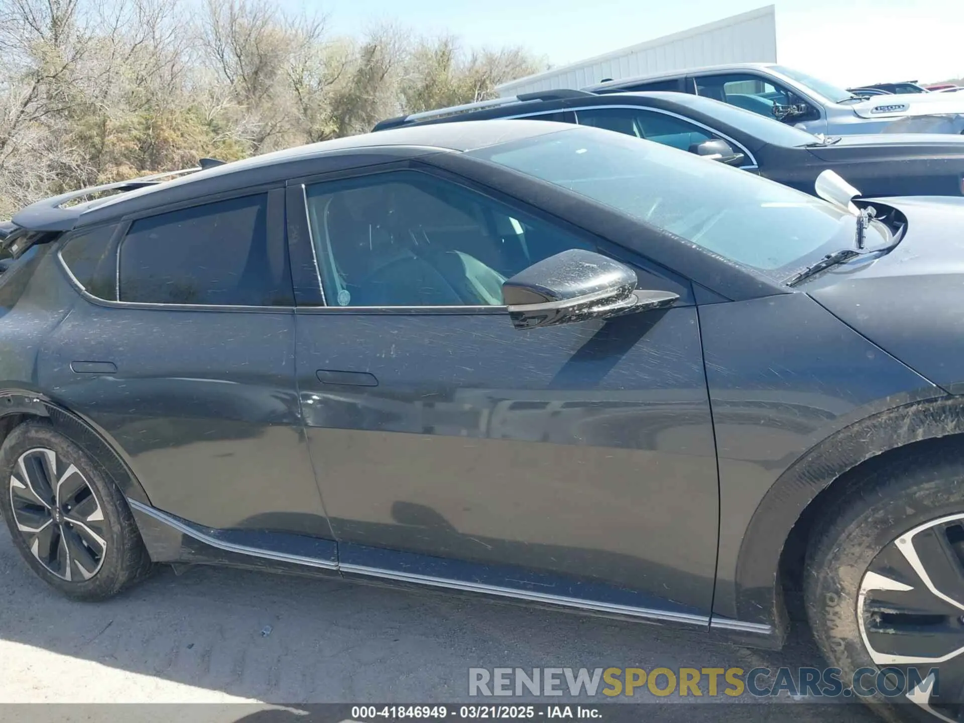 13 Photograph of a damaged car KNDC3DLC9R5160010 KIA EV6 2024