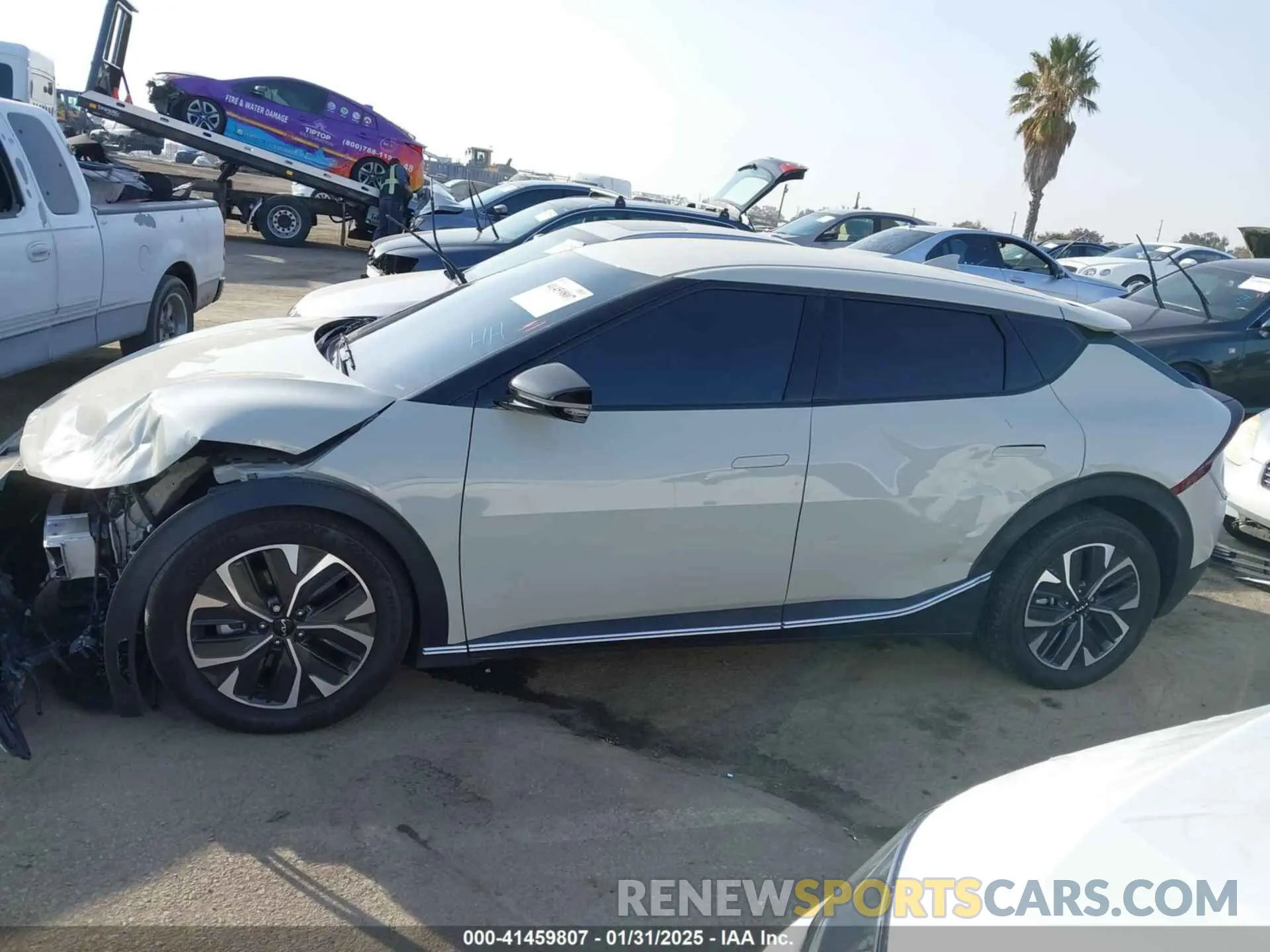 14 Photograph of a damaged car KNDC3DLC9R5615468 KIA EV6 2024