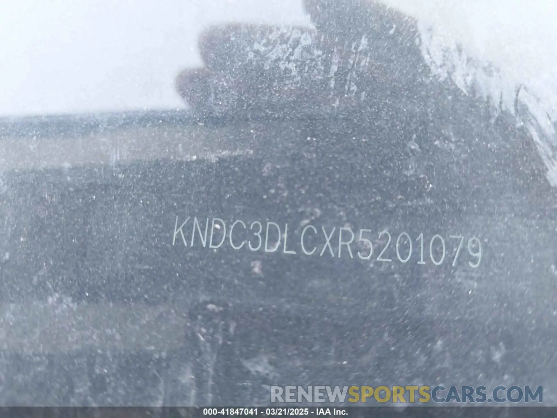 9 Photograph of a damaged car KNDC3DLCXR5201079 KIA EV6 2024