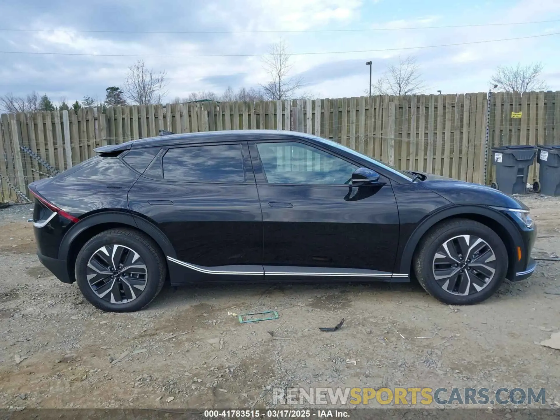 14 Photograph of a damaged car KNDC3DLCXR5205276 KIA EV6 2024