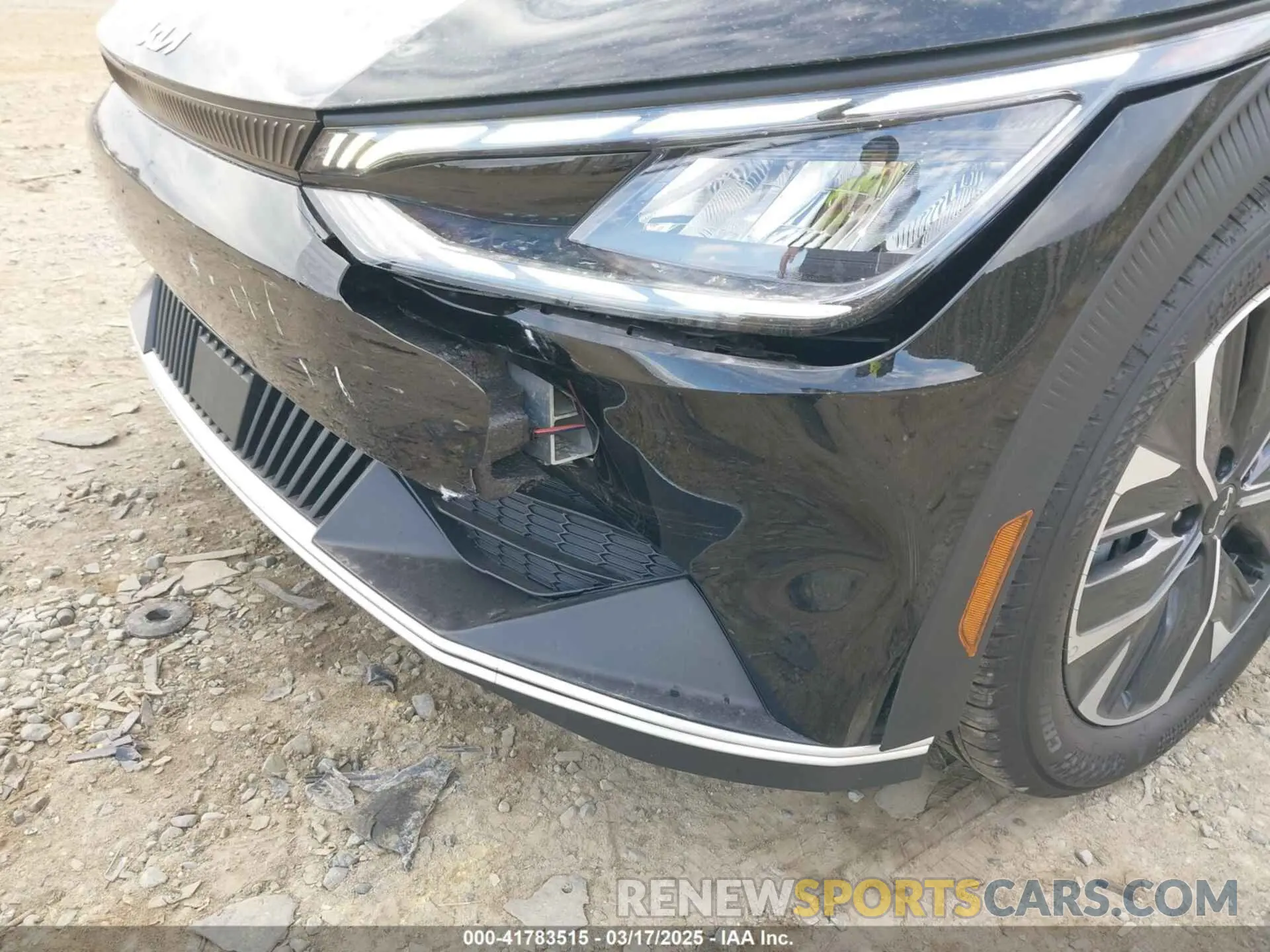 6 Photograph of a damaged car KNDC3DLCXR5205276 KIA EV6 2024