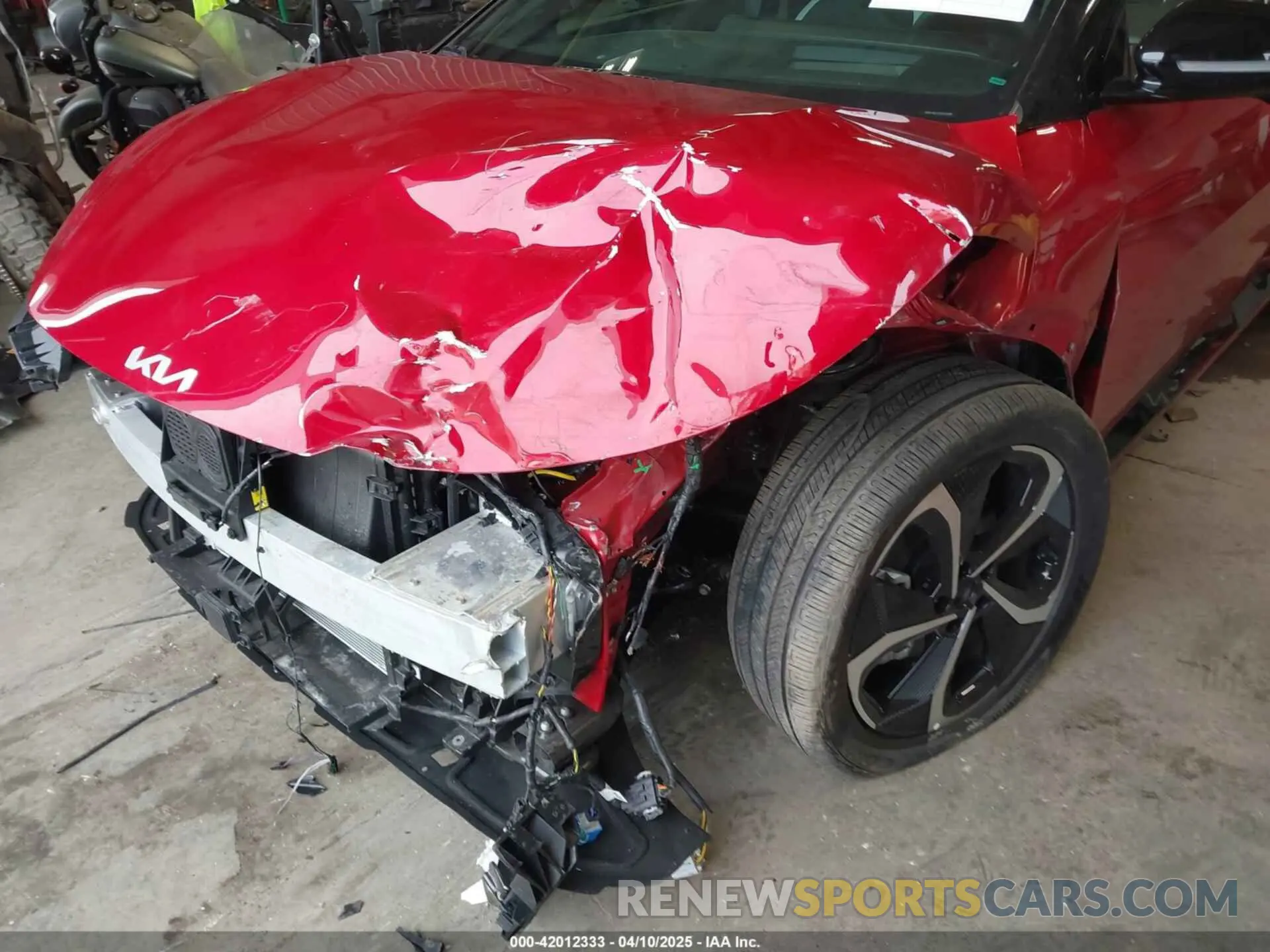 6 Photograph of a damaged car KNDC4DLC5R5220488 KIA EV6 2024