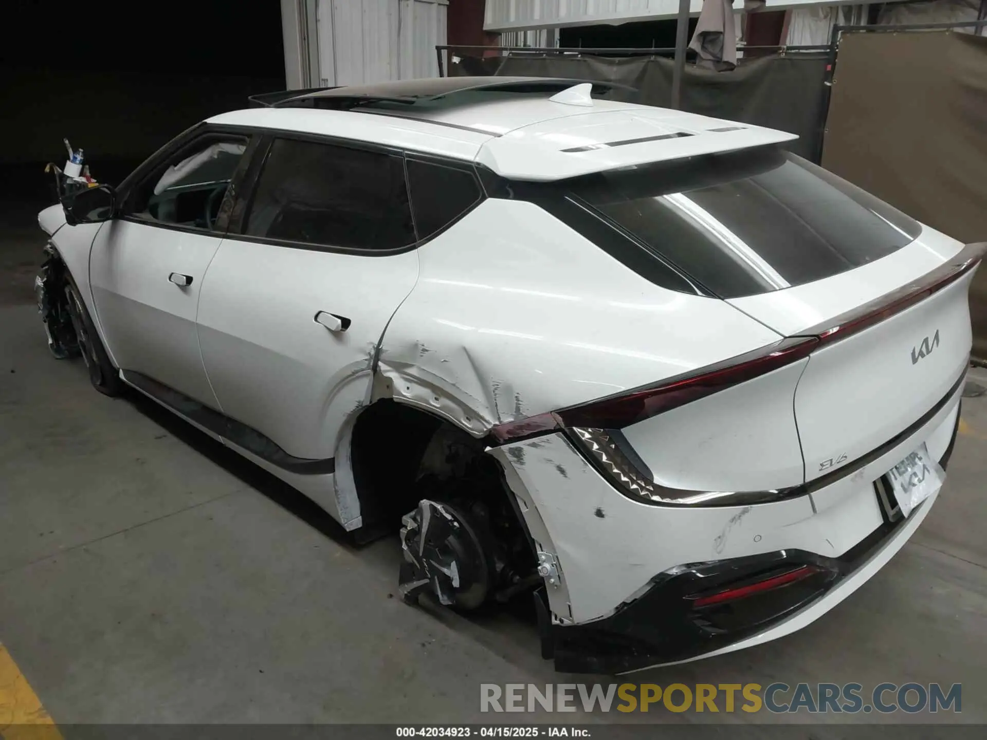 3 Photograph of a damaged car KNDC4DLC9R5204181 KIA EV6 2024