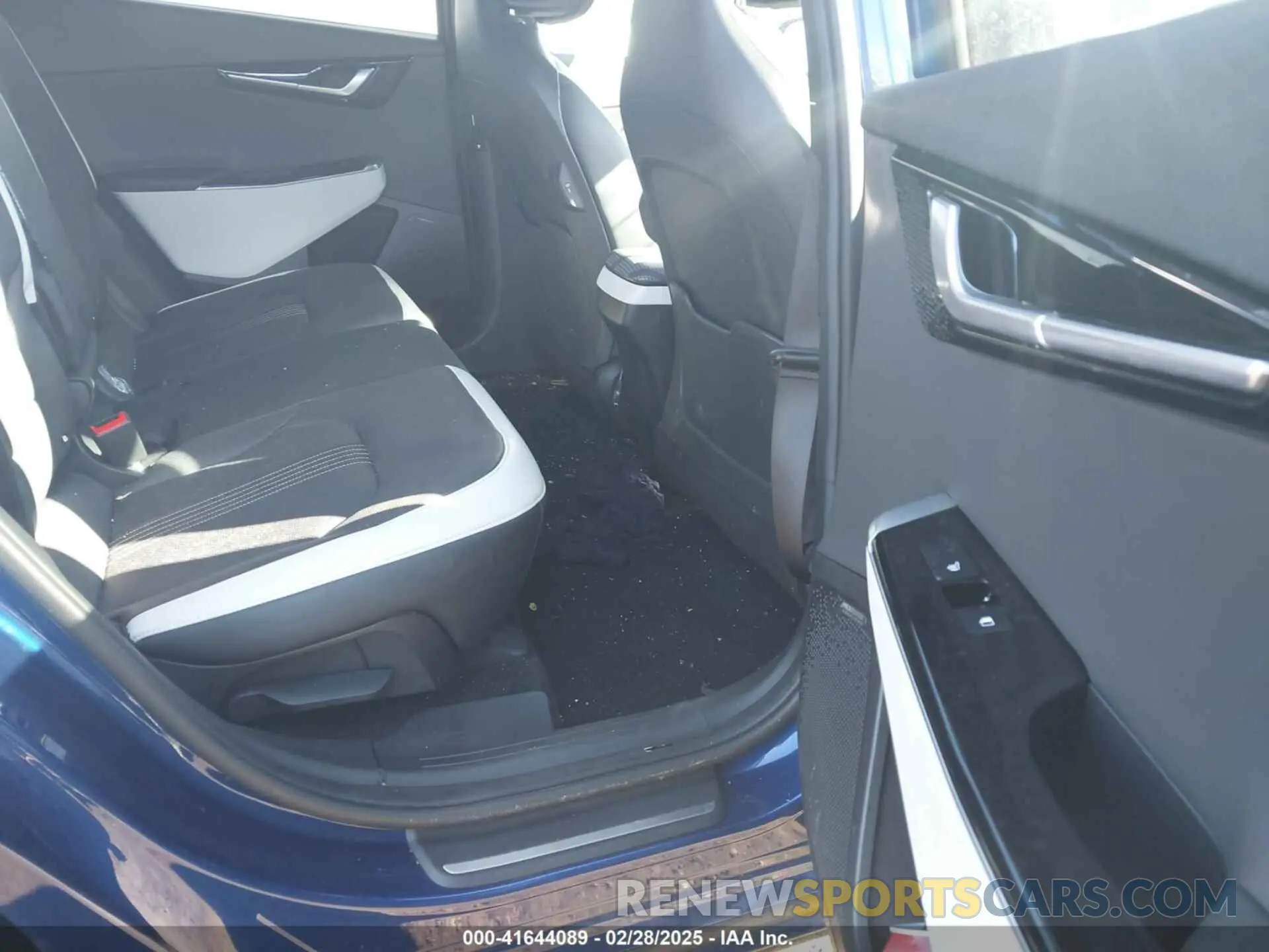 8 Photograph of a damaged car KNDC4DLCXR5166203 KIA EV6 2024