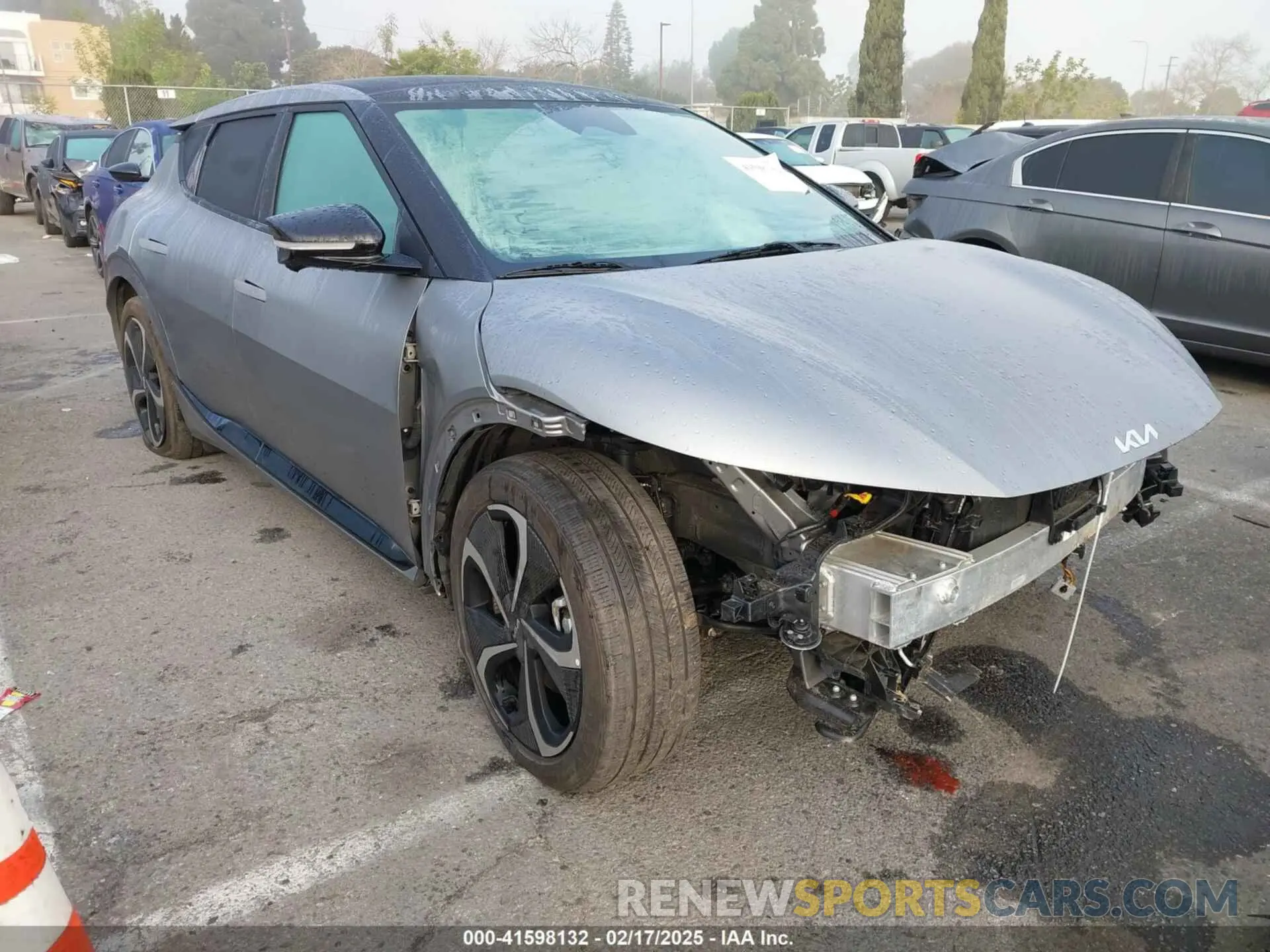 1 Photograph of a damaged car KNDC4DLCXR5204545 KIA EV6 2024