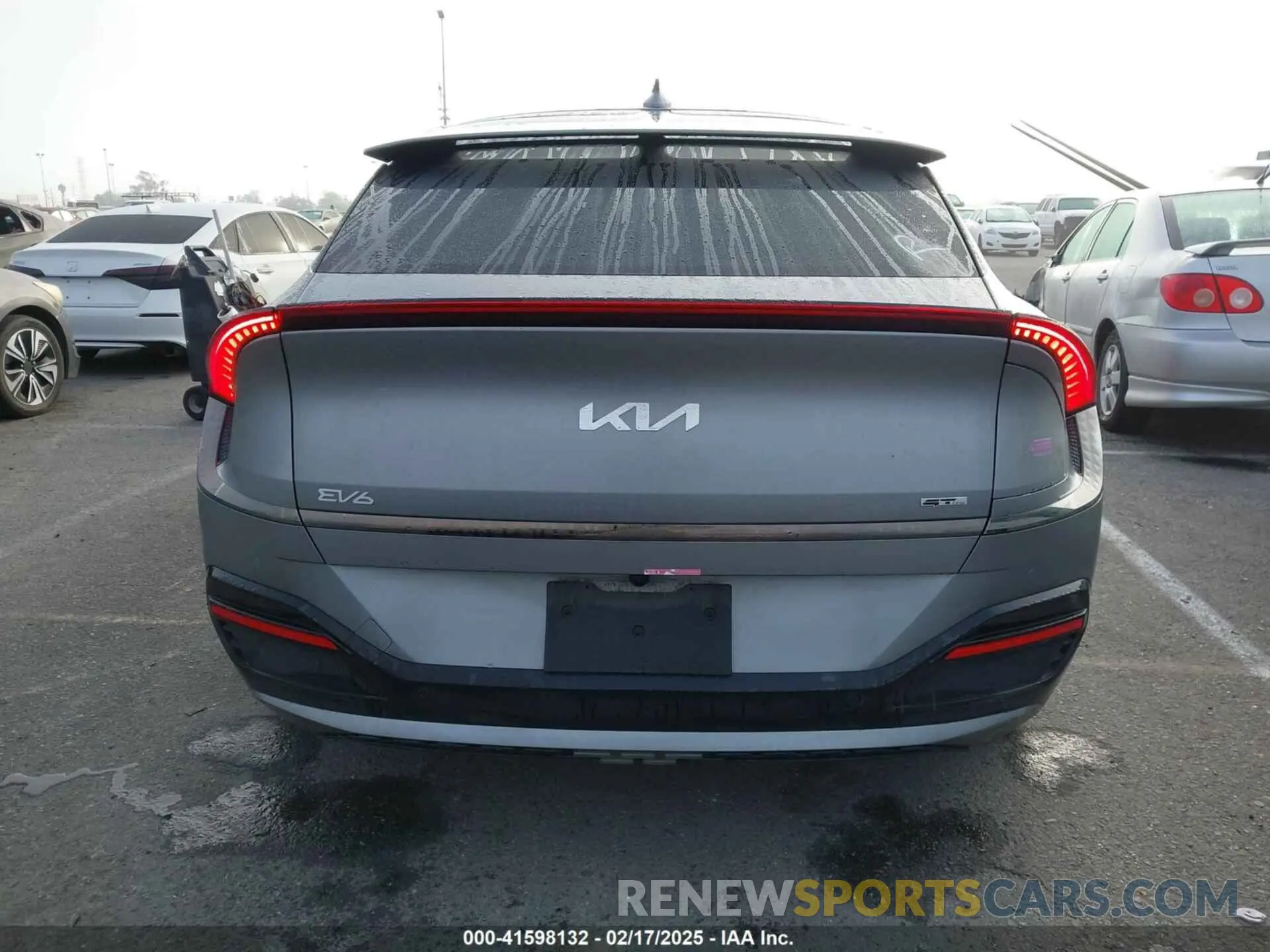 17 Photograph of a damaged car KNDC4DLCXR5204545 KIA EV6 2024