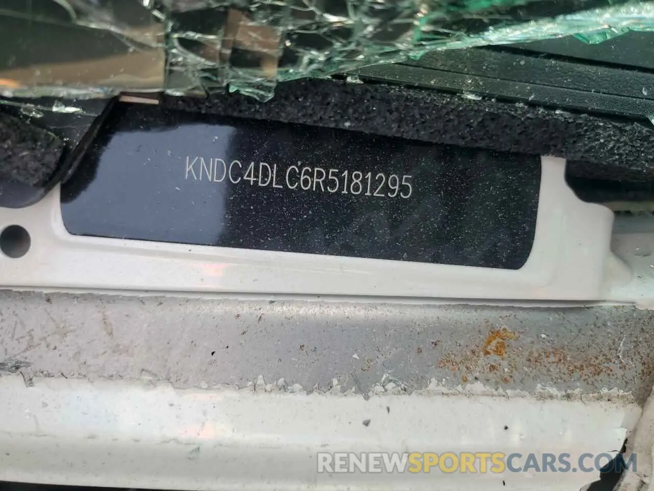13 Photograph of a damaged car KNDC4DLC6R5181295 KIA EV6 GT LIN 2024